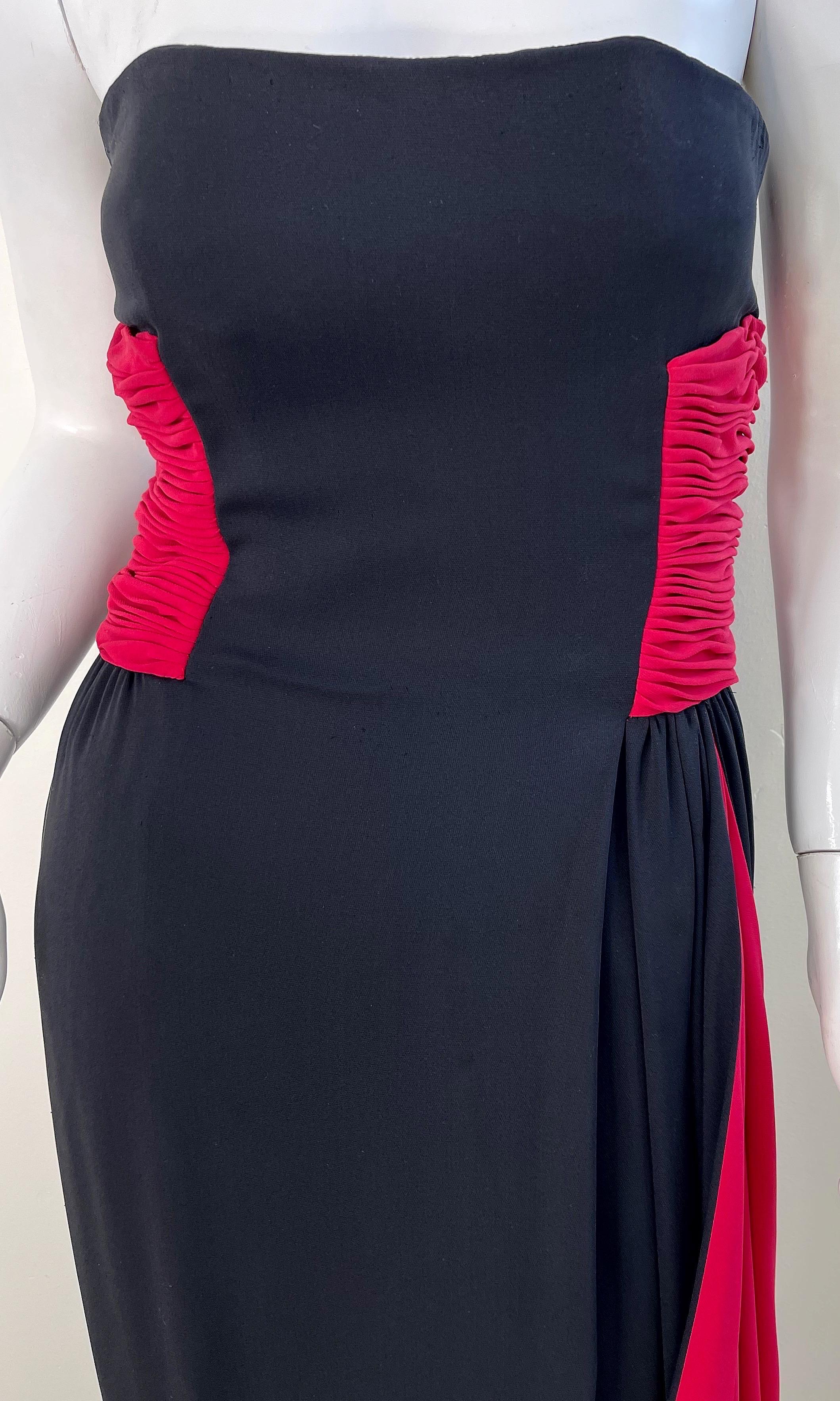 Valentino 1980er Schwarzes / Rotes trägerloses Vintage-Kleid aus Seidenjersey, Größe Small im Angebot 2