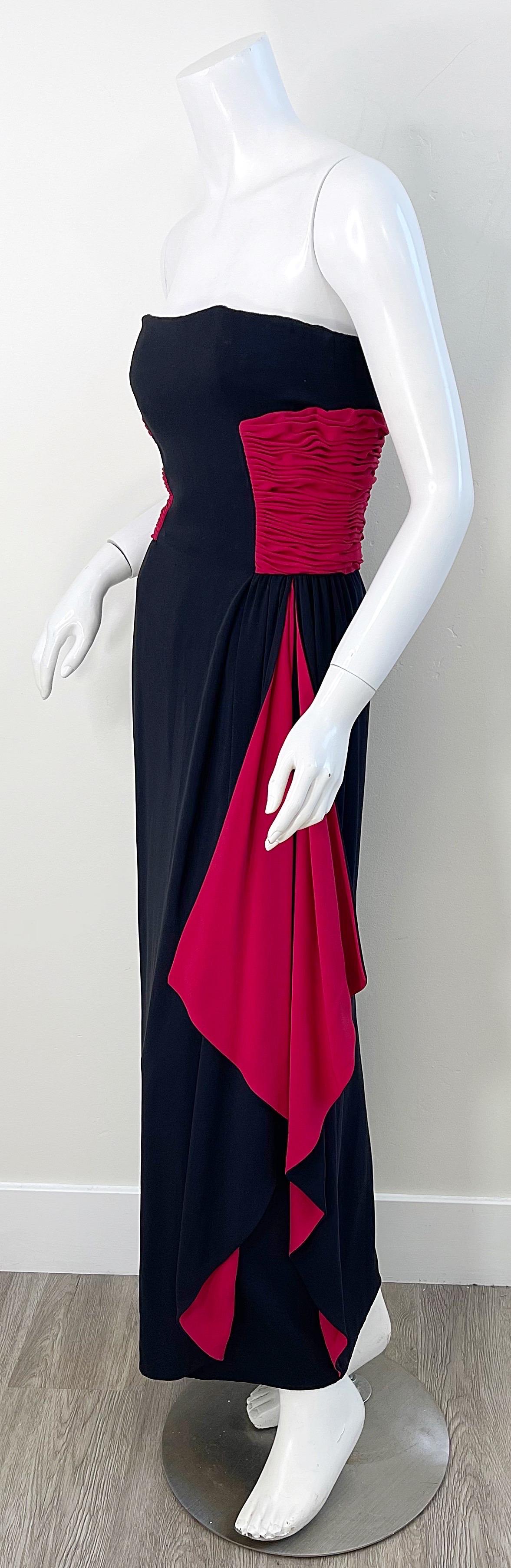 Valentino 1980er Schwarzes / Rotes trägerloses Vintage-Kleid aus Seidenjersey, Größe Small im Angebot 5