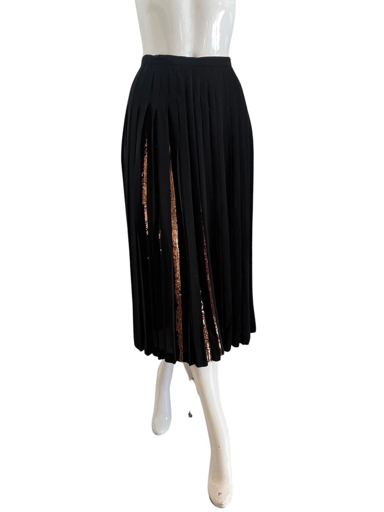 1980s Valentino Midi Pleated Sequin Skirt In Good Condition For Sale In Miami, FL