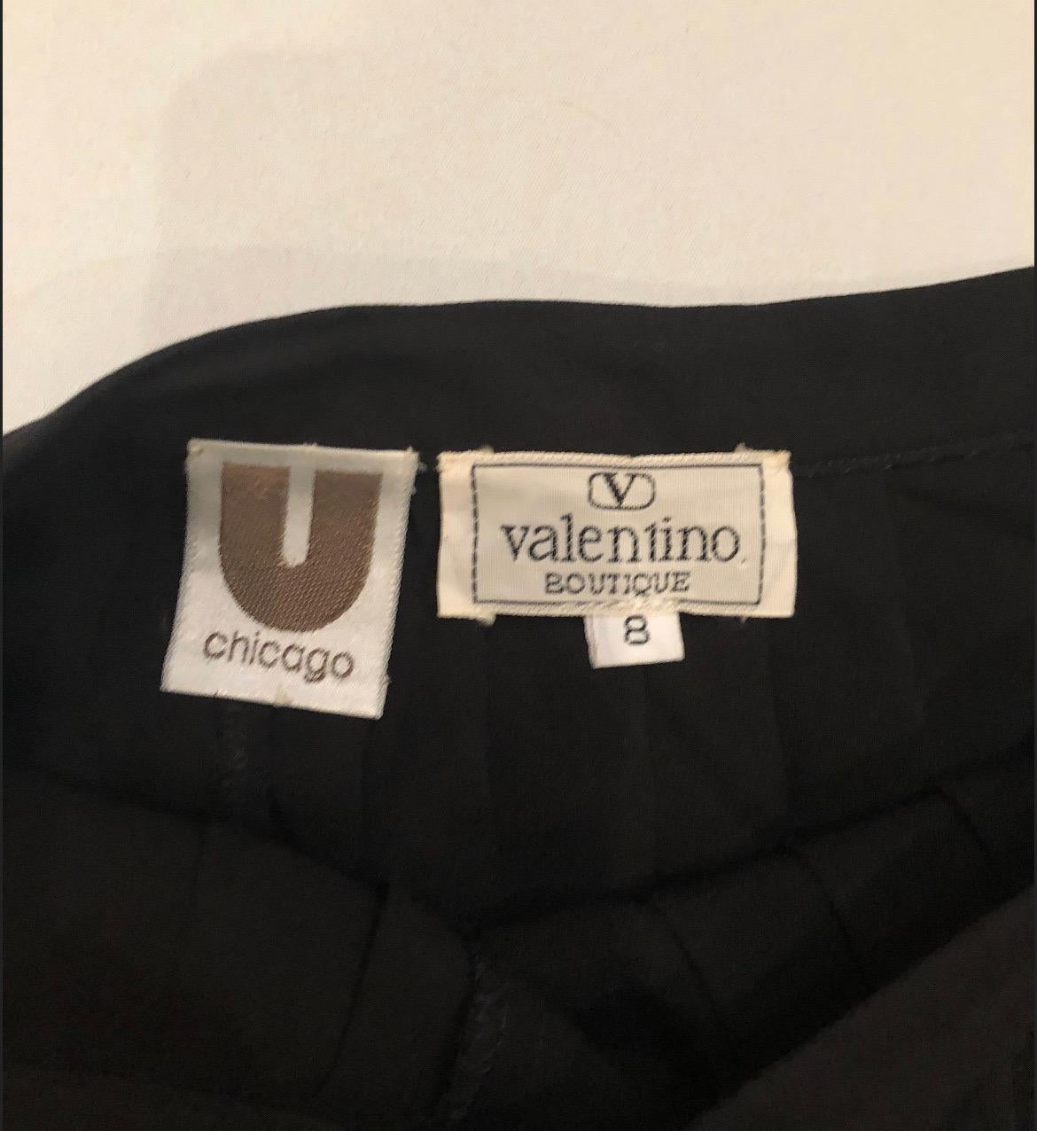 Women's or Men's 1980s Valentino Midi Pleated Sequin Skirt For Sale