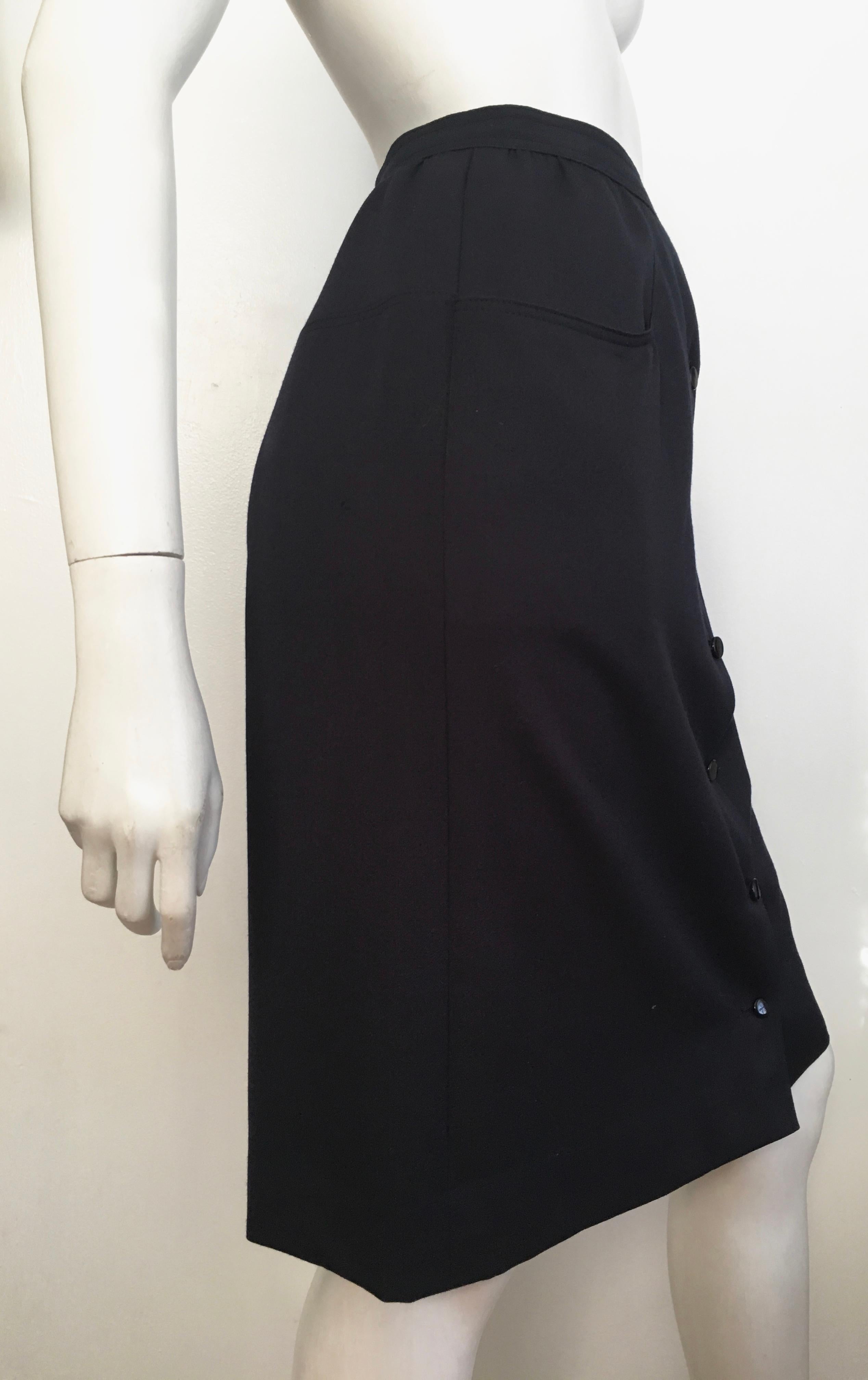 Women's or Men's Valentino 1980s Navy Wool Wrap Skirt with Pockets Size 6 / 8. For Sale
