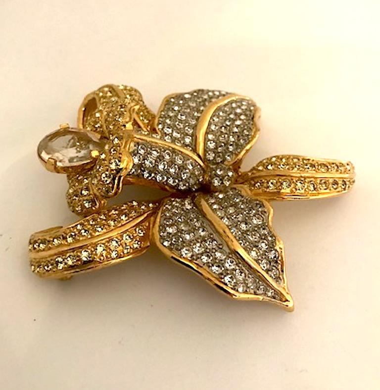Valentino 1980s Orchid Flower PIn In Good Condition In New York, NY