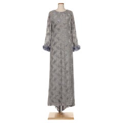 Valentino 1990er Jahre langärmeliges Kleid mit Pelzbesatz