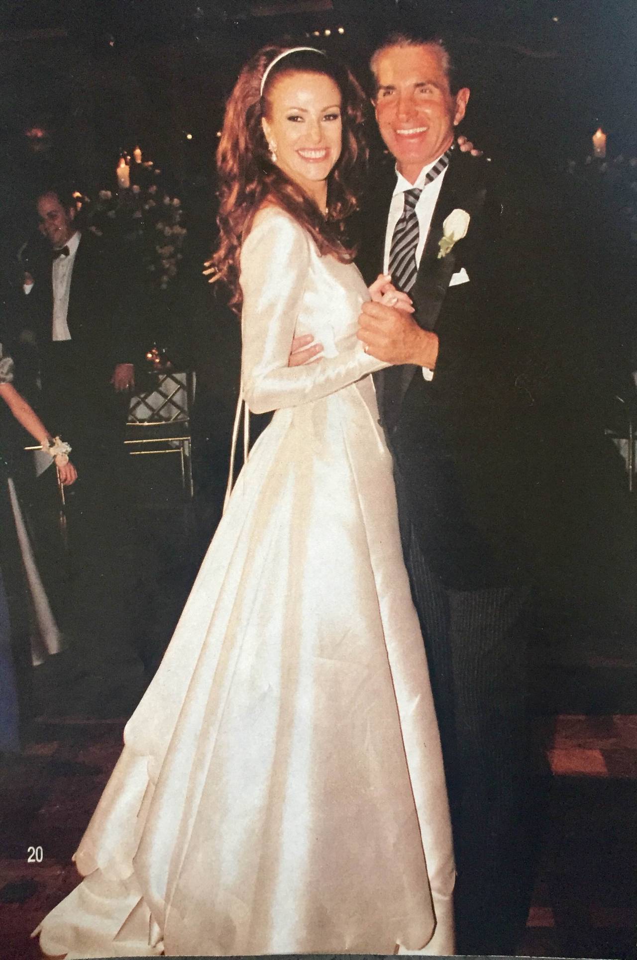 Valentino 1996 Haute Couture Brautkleid - 1. Zahlung für Mere 2