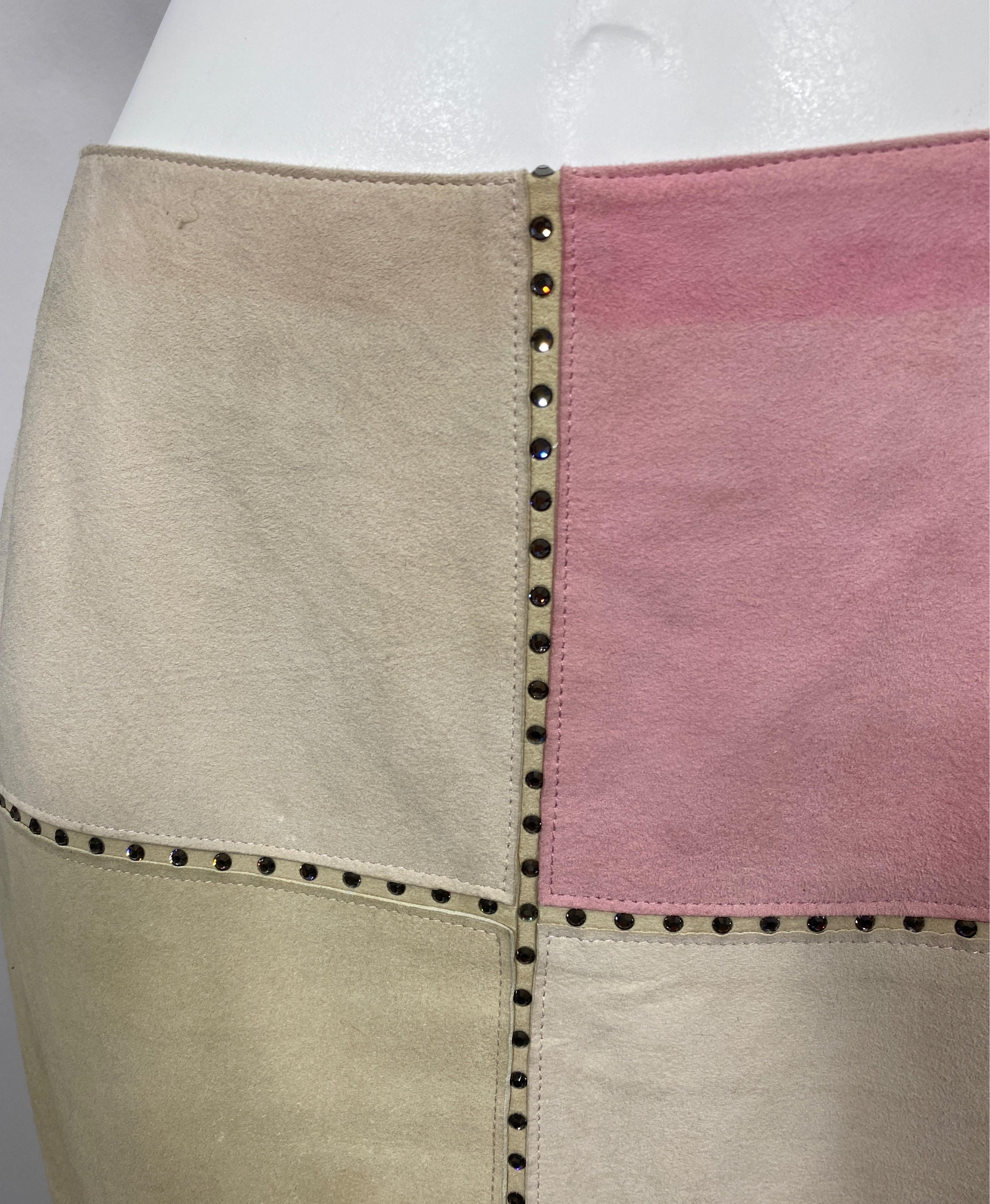 Women's Valentino 2000 Autumn Collection Tan and Rose Patchwork Lambskin Skirt-Size 10 For Sale