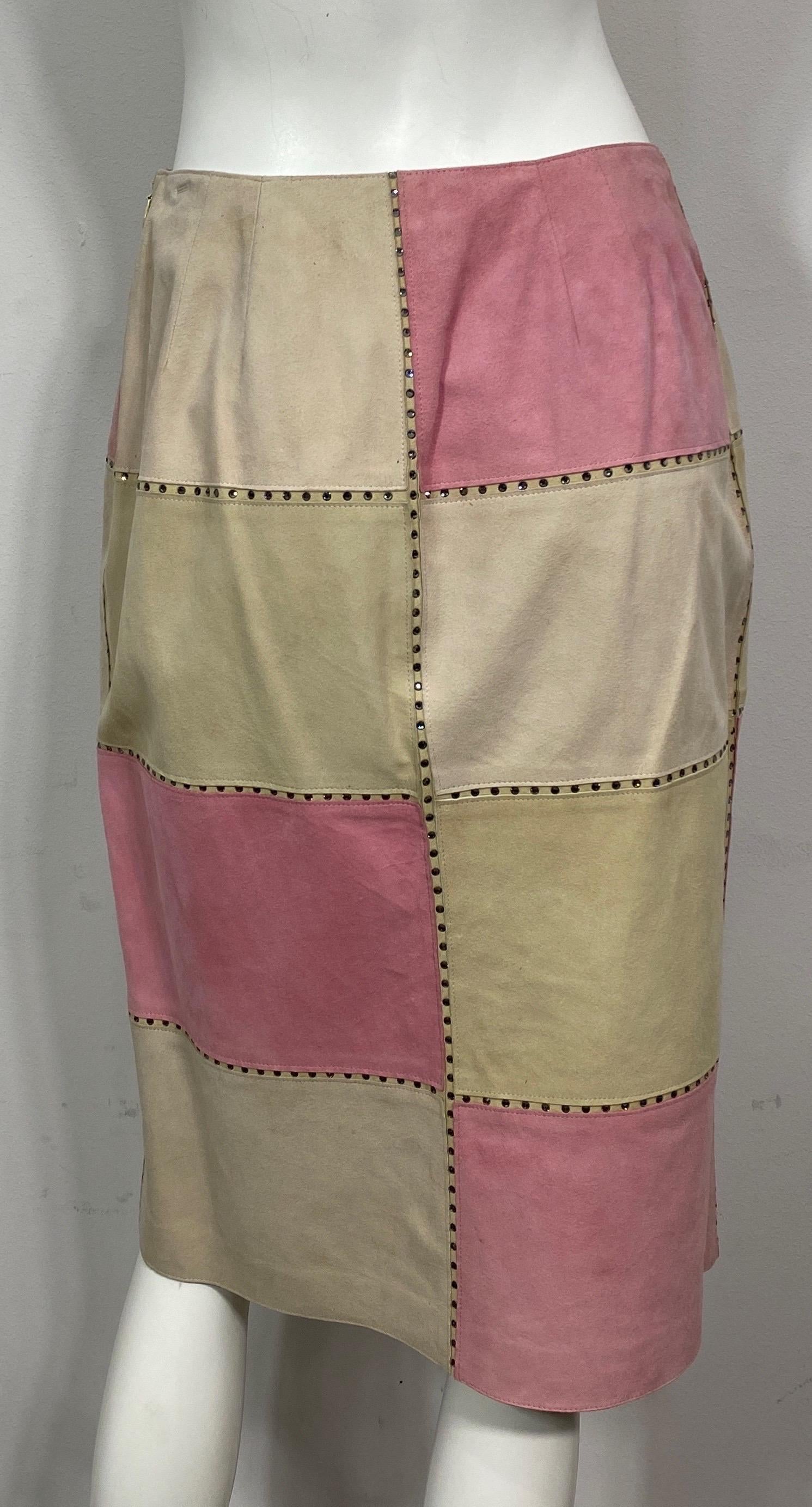 Valentino 2000 Autumn Collection Tan and Rose Patchwork Lambskin Skirt-Size 10 For Sale 4