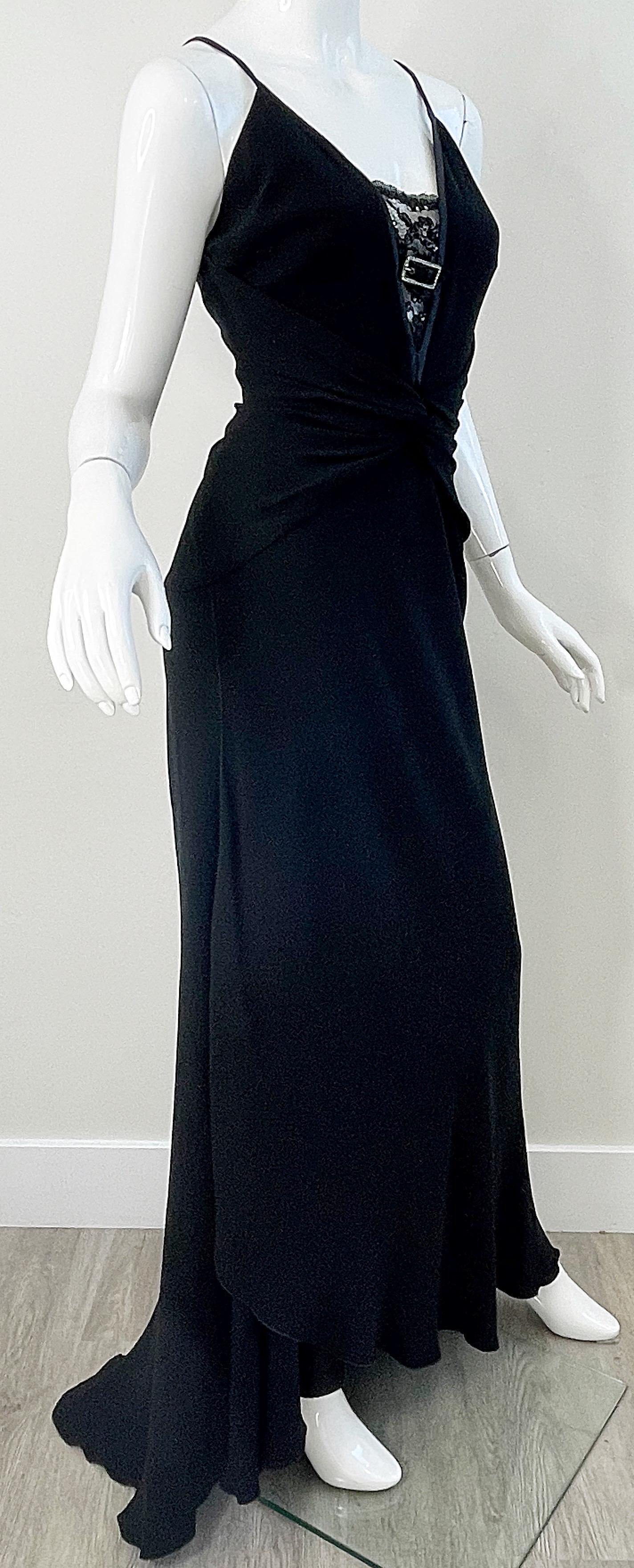 Valentino 2000s Size 6 Black Silk Lace Cut-Out Sequin Evening Gown Dress For Sale 11