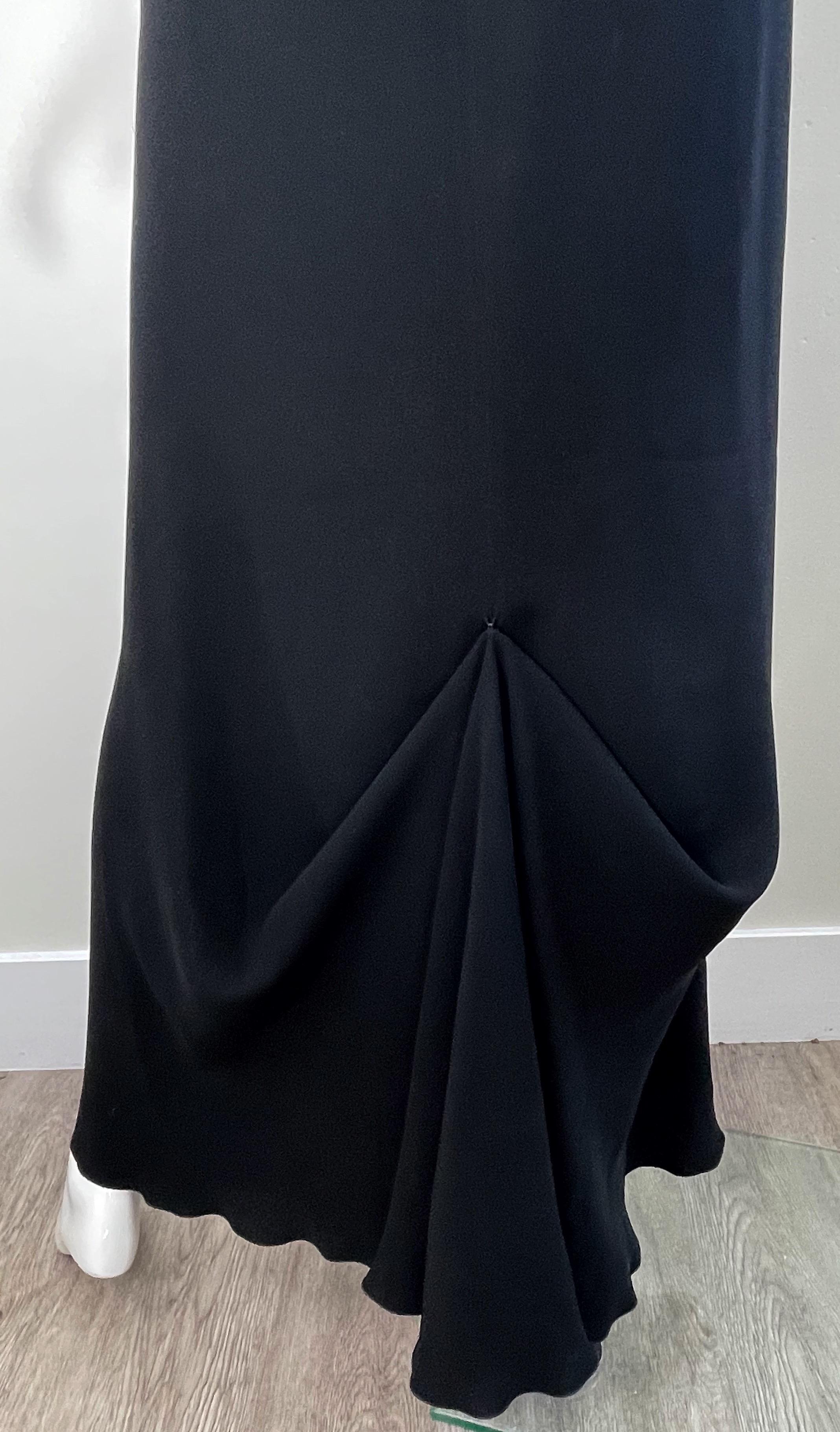 Valentino 2000s Size 6 Black Silk Lace Cut-Out Sequin Evening Gown Dress For Sale 1