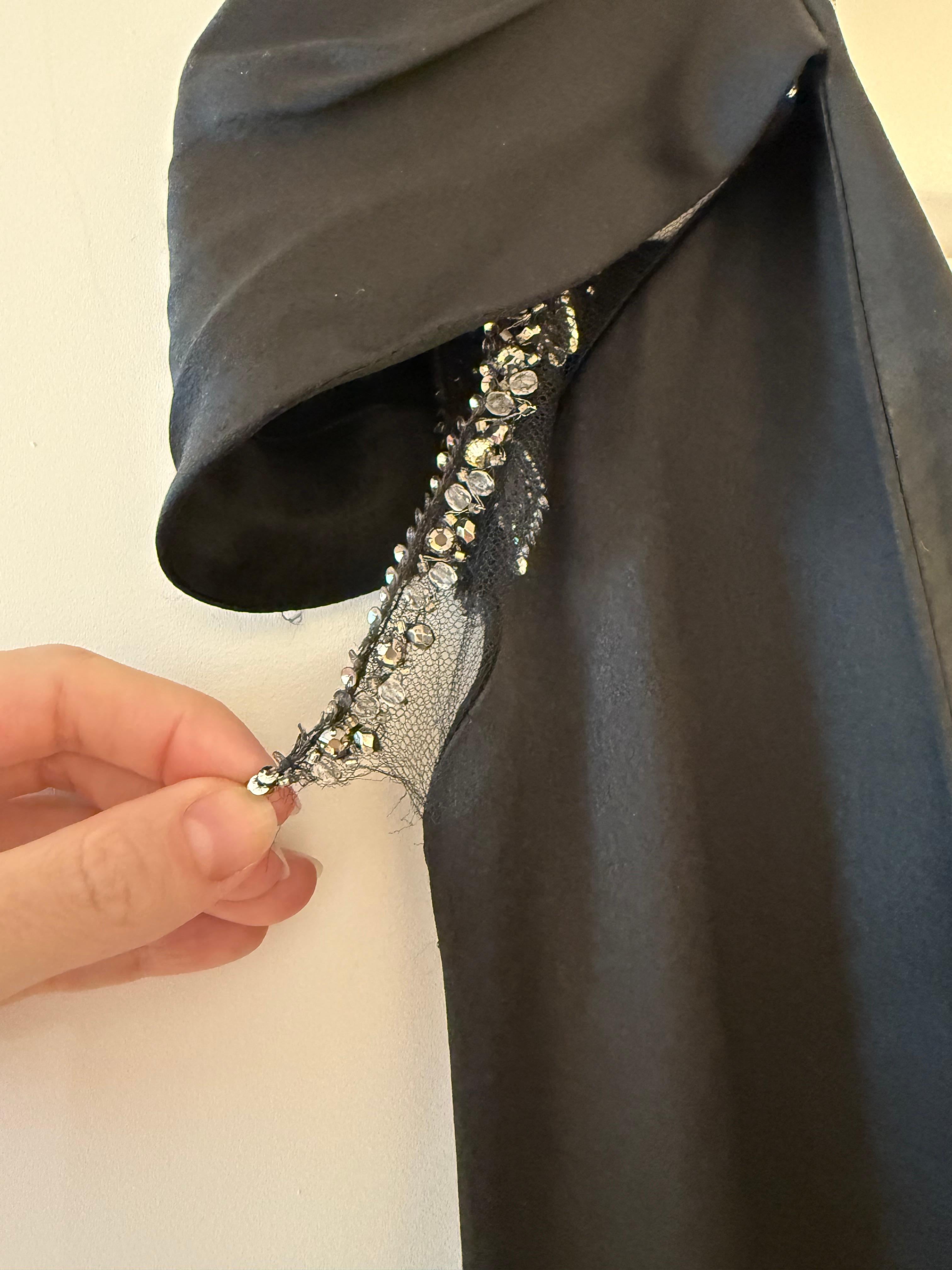 VALENTINO 2007 Vintage Runway Black Silk Evening Gown Maxi Dress Embellished For Sale 6