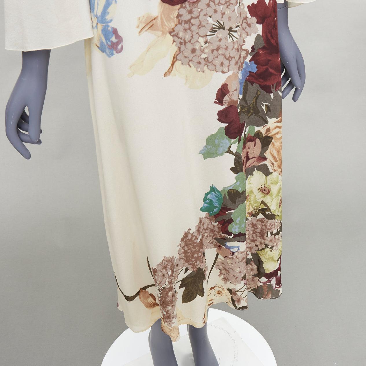 VALENTINO 2016 Runway - Robe à manches à volants et cape arrière imprimé floral crème en vente 3