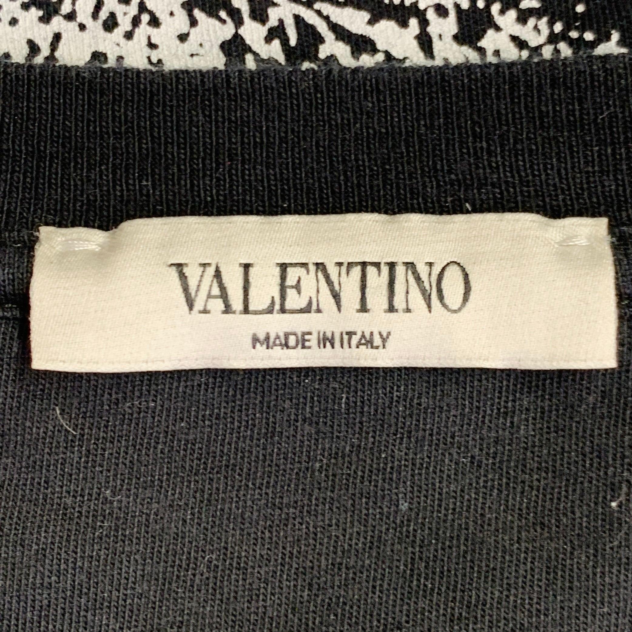 VALENTINO 2020 Size M Black White Landscape Graphic Cotton Crew Neck T T-shirt en vente 2