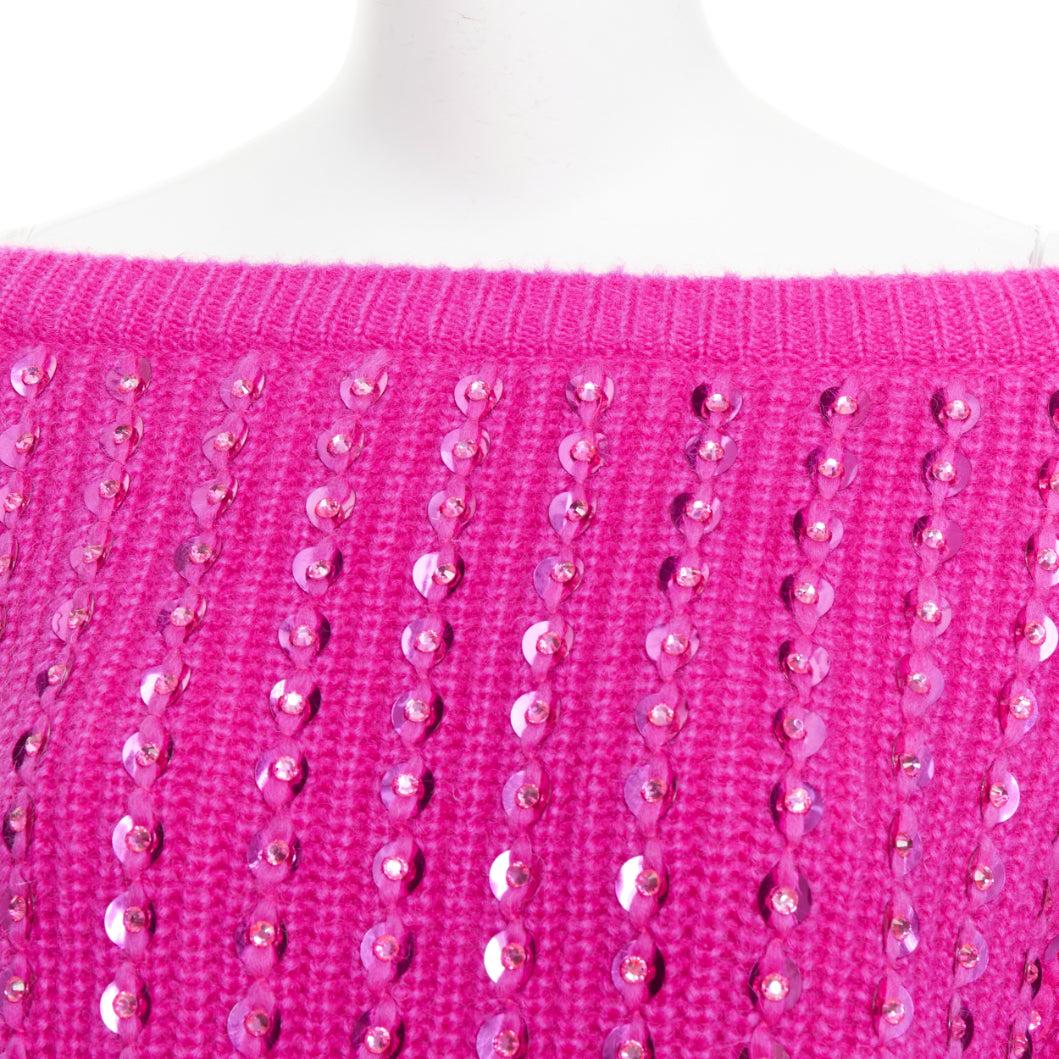 VALENTINO 2022 Pier Paolo Piccioli hot pink mohair blend jewel sweater S
Reference: AAWC/A01377
Brand: Valentino
Designer: Pier Paolo Piccioli
Collection: 2022 Fall Winter - Runway
As seen on: Selena Gomex
Material: Mohair, Blend
Color:
