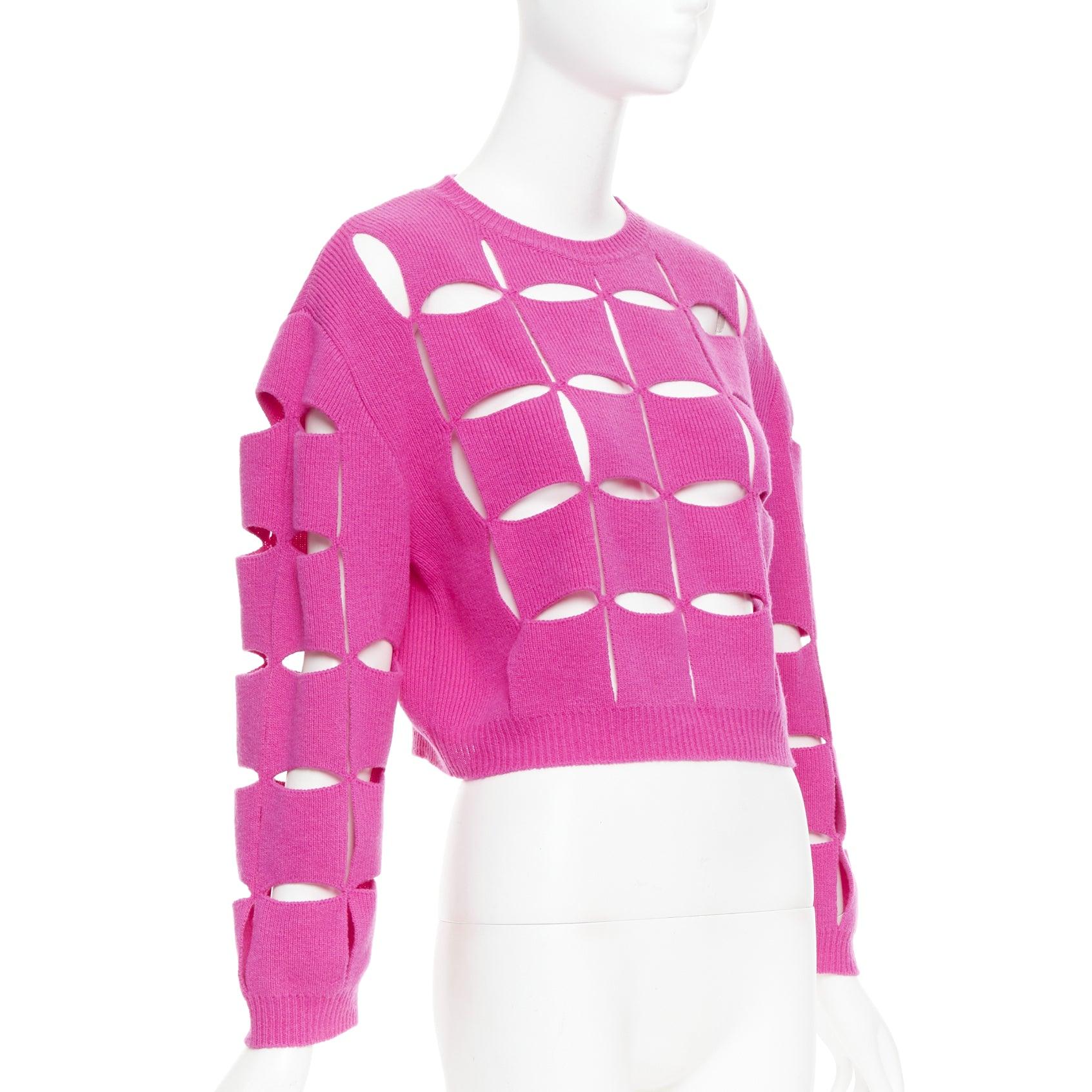 Pink VALENTINO 2022 Pier Paolo Piccioli pink virgin wool cut out crop sweater S For Sale