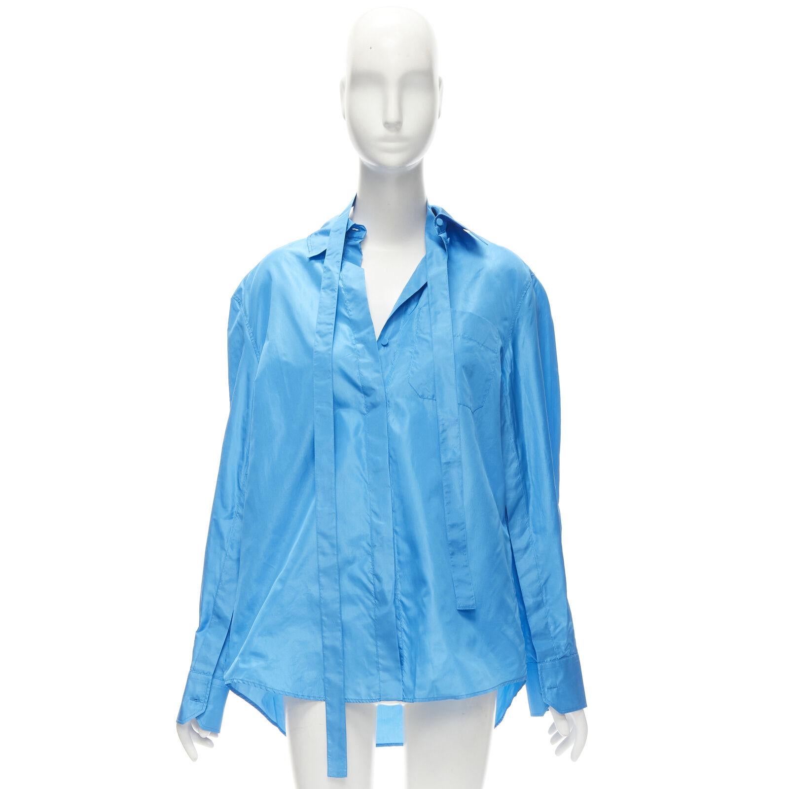 VALENTINO 2022 Runway blue silk tafetta relaxed neck tie oversized shirt IT38 XS For Sale 6