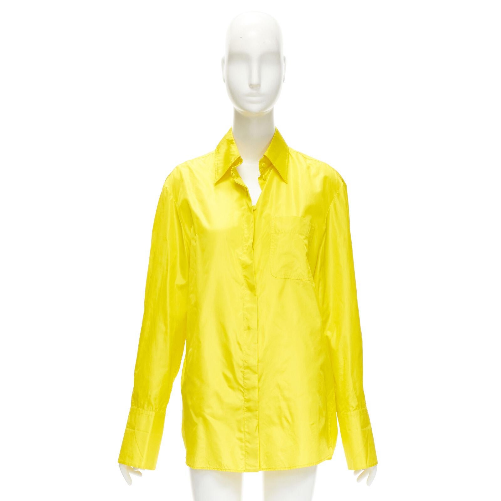 VALENTINO 2022 Runway yellow silk taffeta back slit boxy oversized shirt IT38 XS For Sale 6