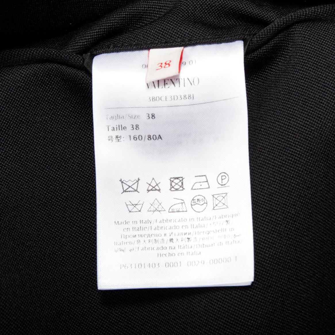 Valentino 2023 cappotto doppiopetto in lana vergine nera IT38 XS in vendita 3