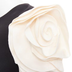 VALENTINO 2023 Crepe Couture black cream rosette floral cap sleeve dress IT40 S