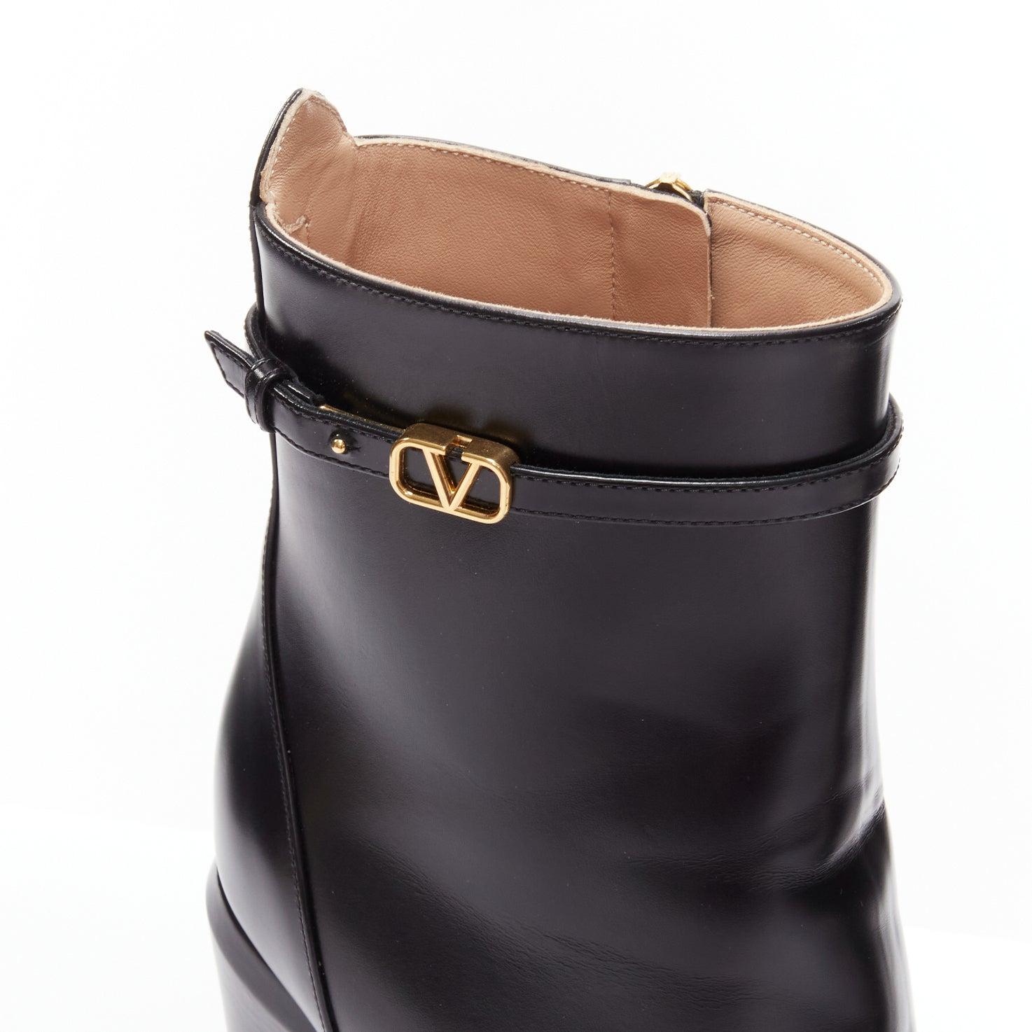 VALENTINO 2023 Tango 155 black leather Vlogo gold buckle platform boots EU39 For Sale 4