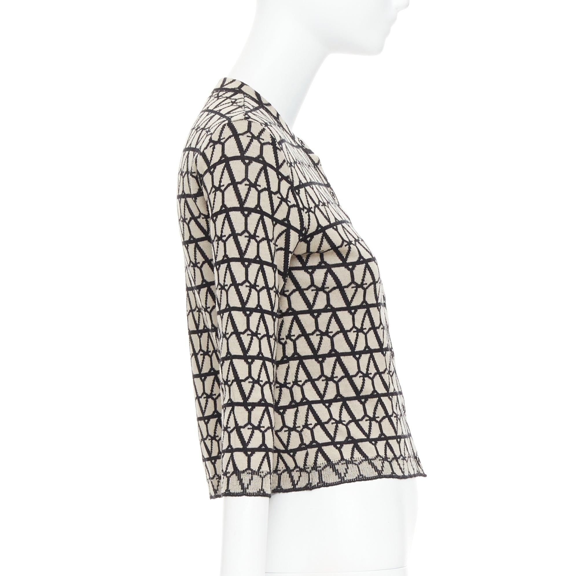 VALENTINO 2023 Toile Iconographe monograma cárdigan cropped lana beige negro S en venta 1