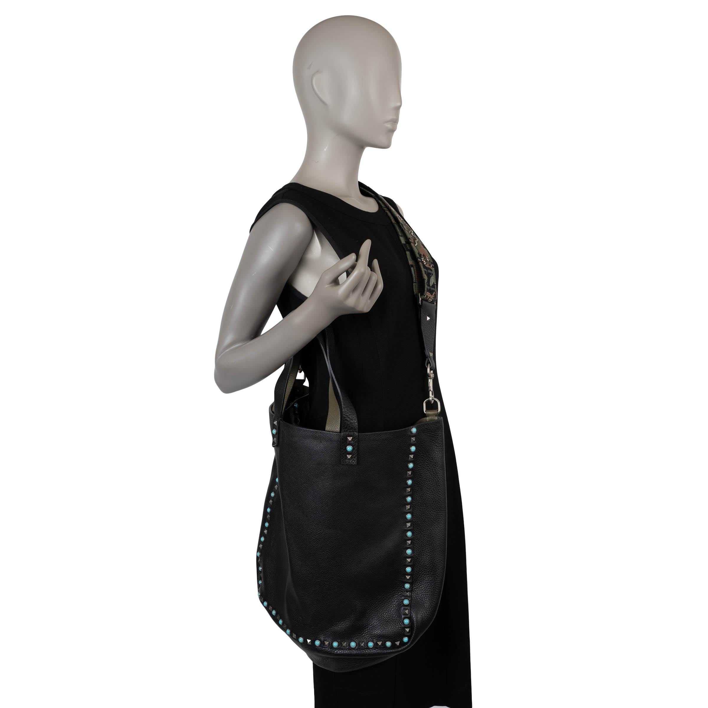 VALENTINO Armee & Schwarze & schwarze Leder Wendbare ROCKSTUD ROLLING MEDIUM Tote Bag im Angebot 8