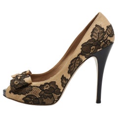 Valentino Beige/Black Lace and Raffia Bow Peep-To Pumps Size 41