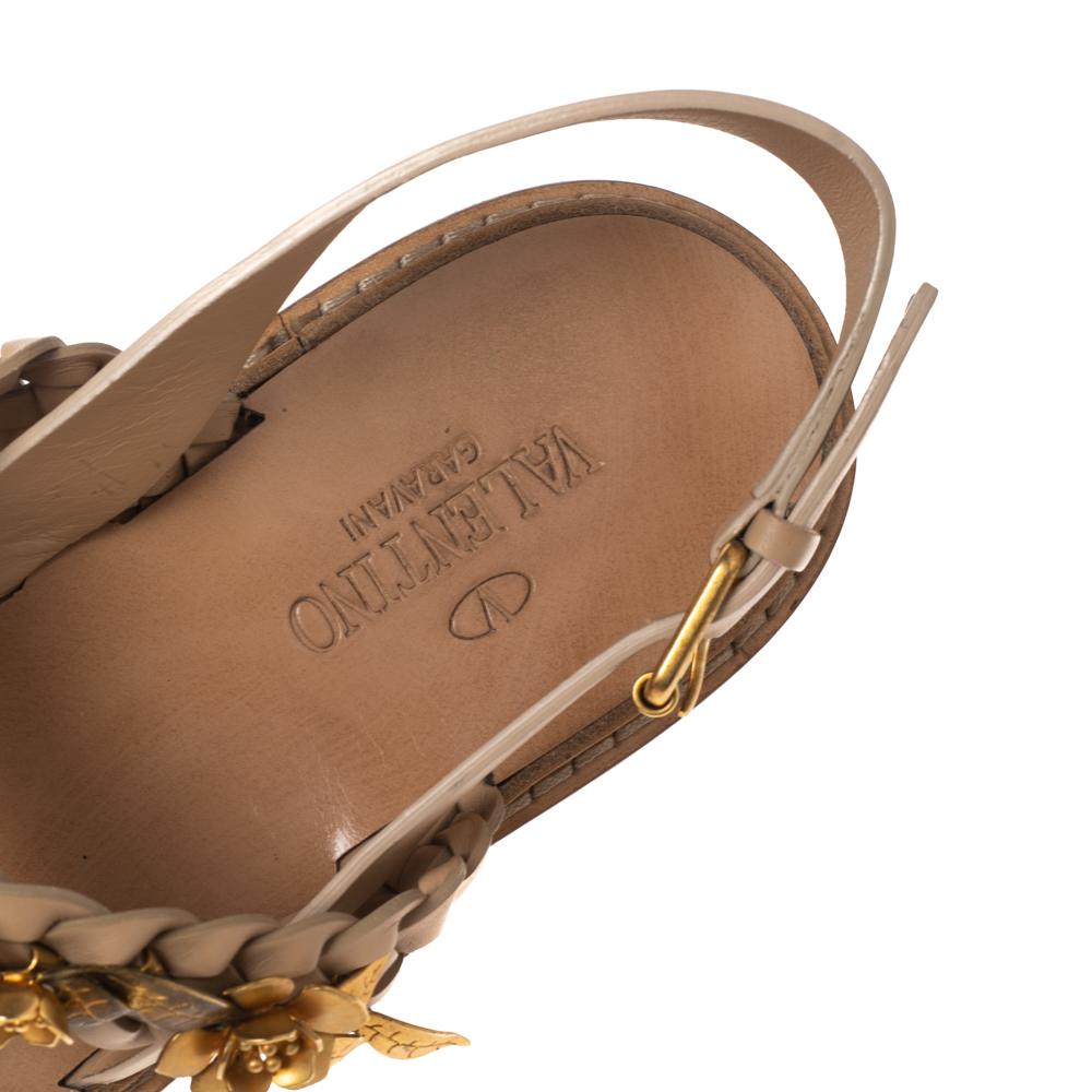 Valentino Beige Braided Leather Floral Embellished Flat Sandals Size 38 2
