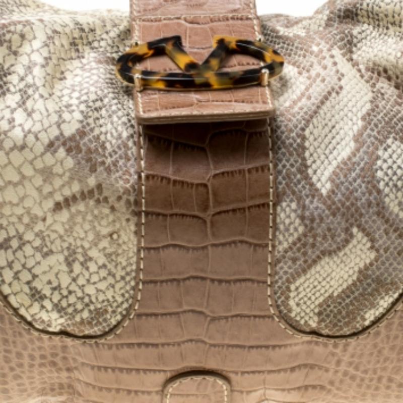 Valentino - Sac Hobo en cuir embossé croco et toile imprimée python beige en vente 5