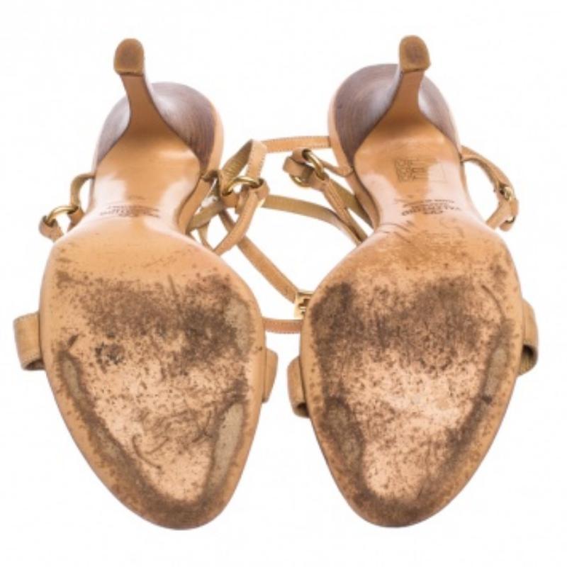 Valentino Beige Crystal Embellished Leather T Strap Sandals Size 38 en venta 3