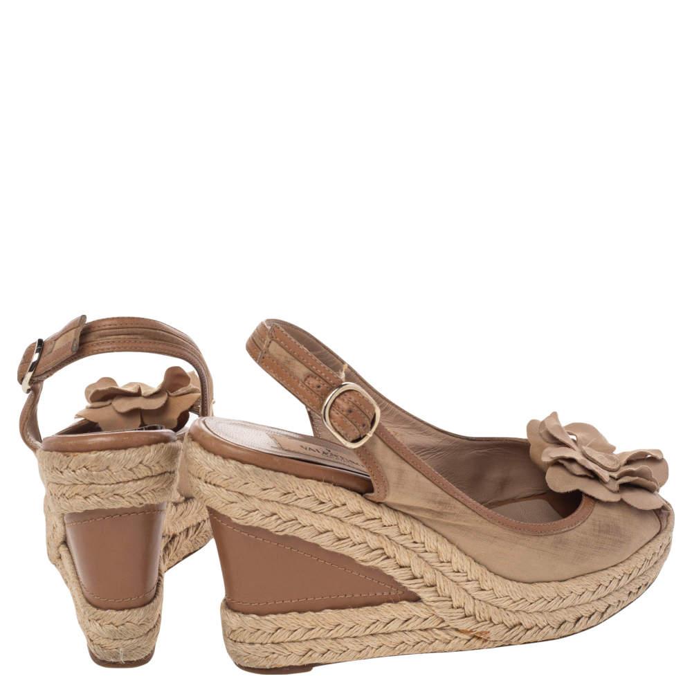 Valentino Beige Fabric And Leather Flower Wedge Slingback Sandals Size 37.5 1