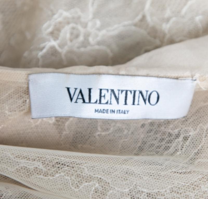 Donna Valentino Camicetta a maniche lunghe in pizzo con dettaglio volant L.L.A. in vendita