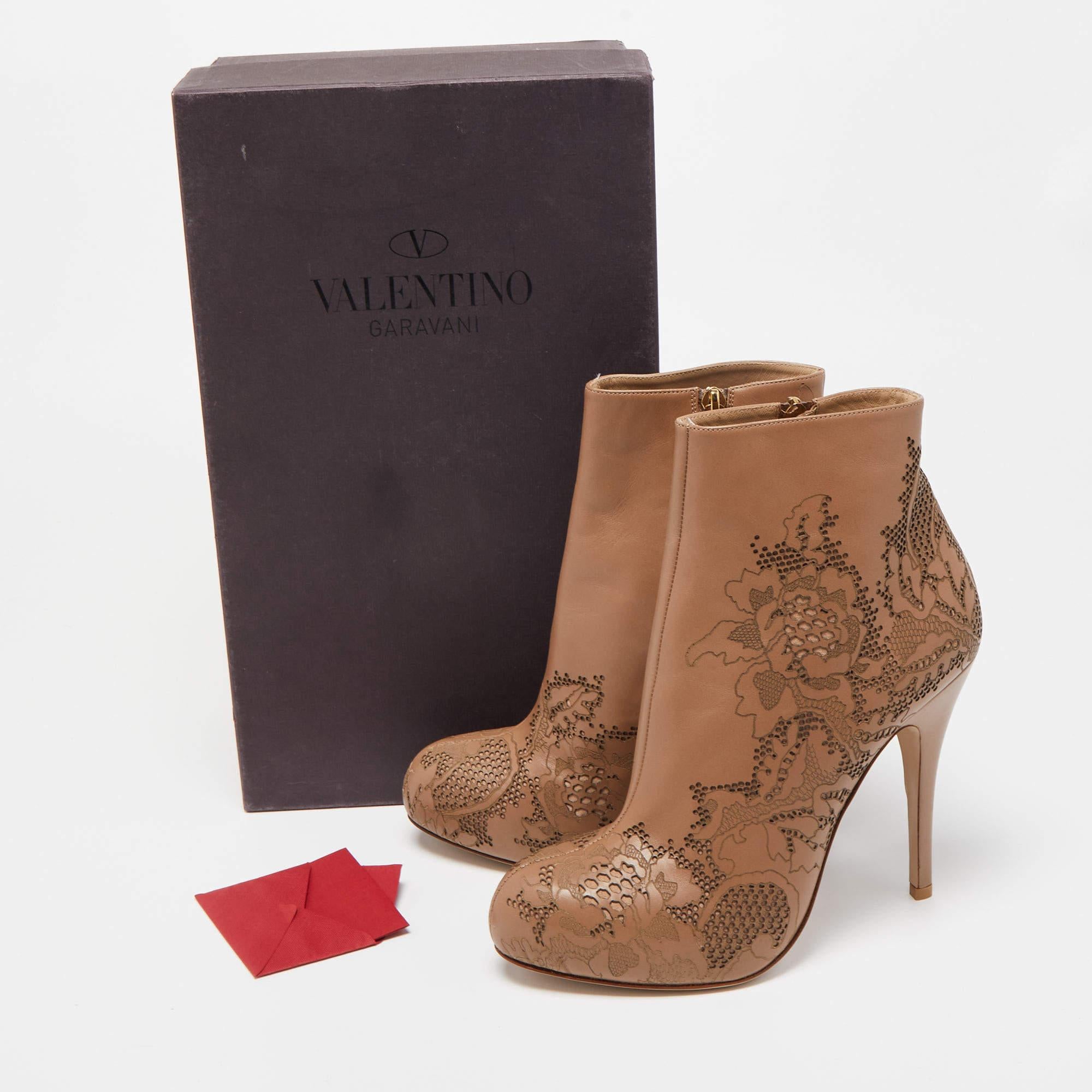 Valentino Beige Laser Cut Leather Platform Ankle Booties For Sale 4