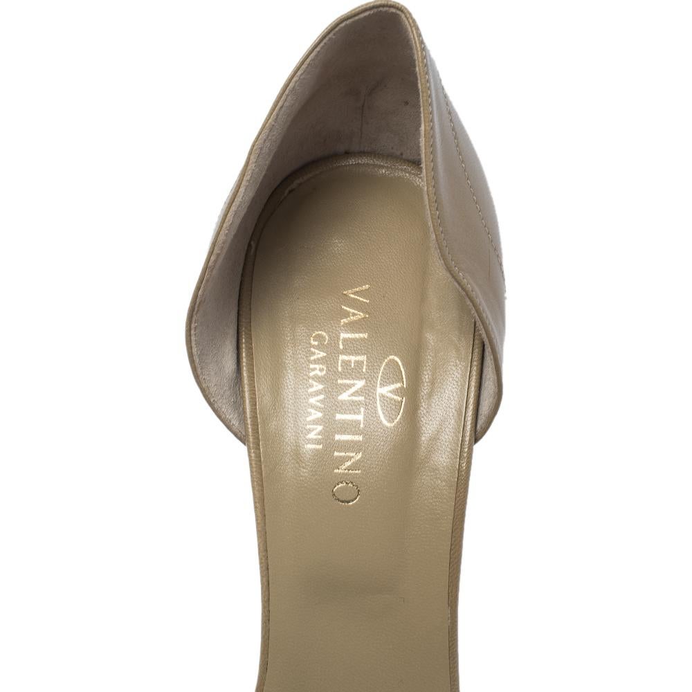 Valentino - Escarpins D'orsay à bout ouvert en cuir beige avec nœud verni noir, taille 40 Pour femmes en vente