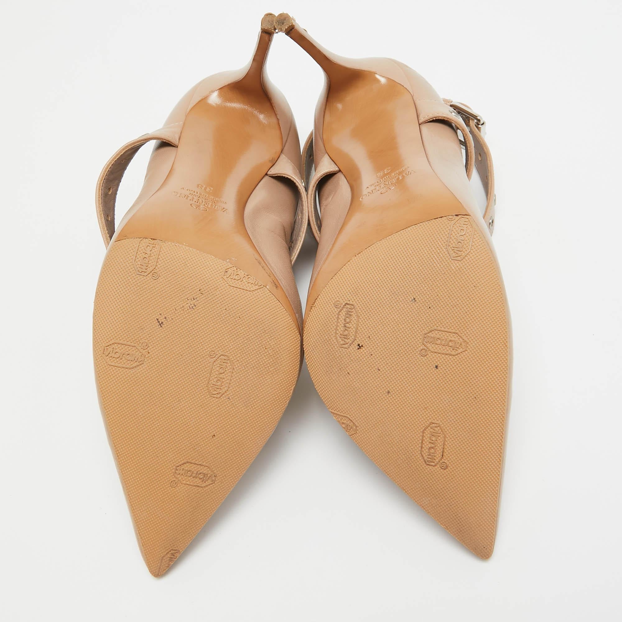 Valentino Beige Leather Buckle Detail Pointed Toe Pumps Size 38 For Sale 3
