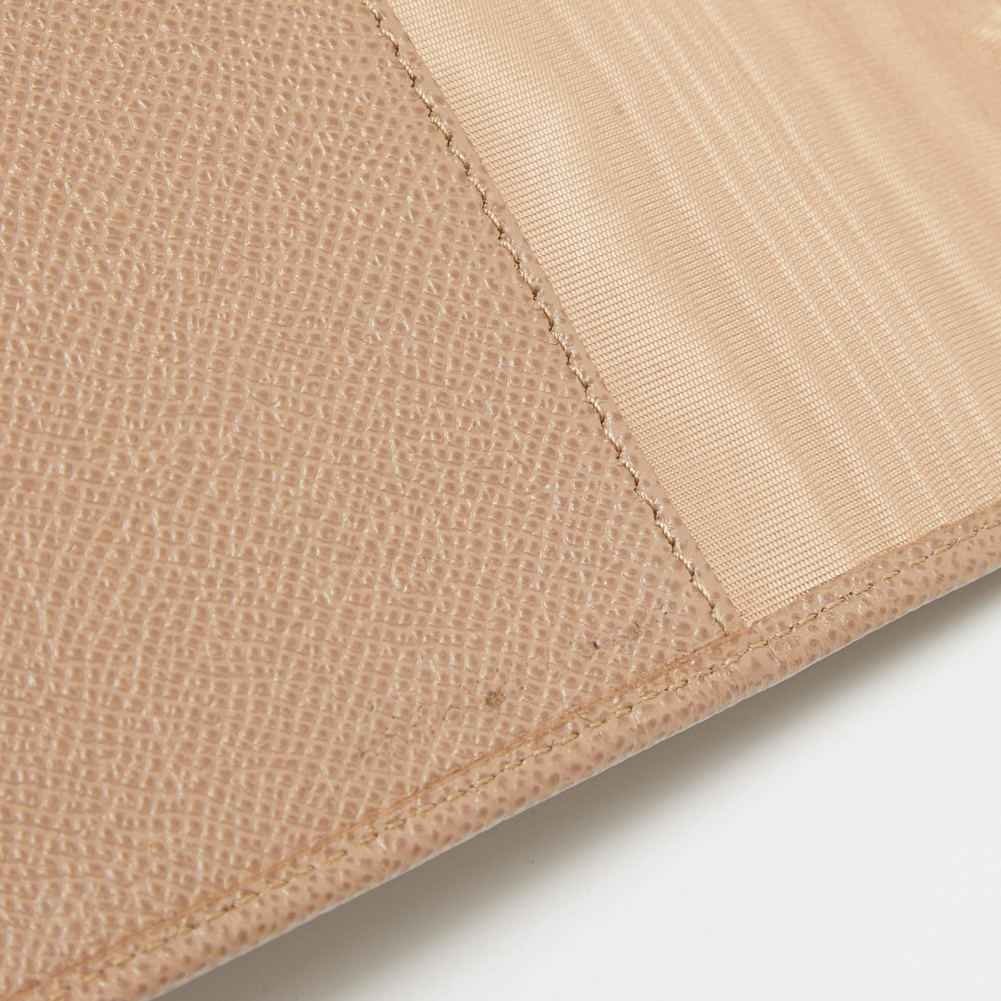 Valentino Beige Leather Flap iPad Cover For Sale 5