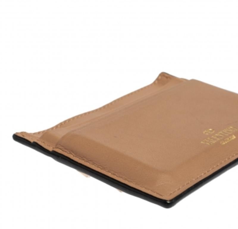 Valentino Beige Leather Rockstud Card Holder For Sale 3
