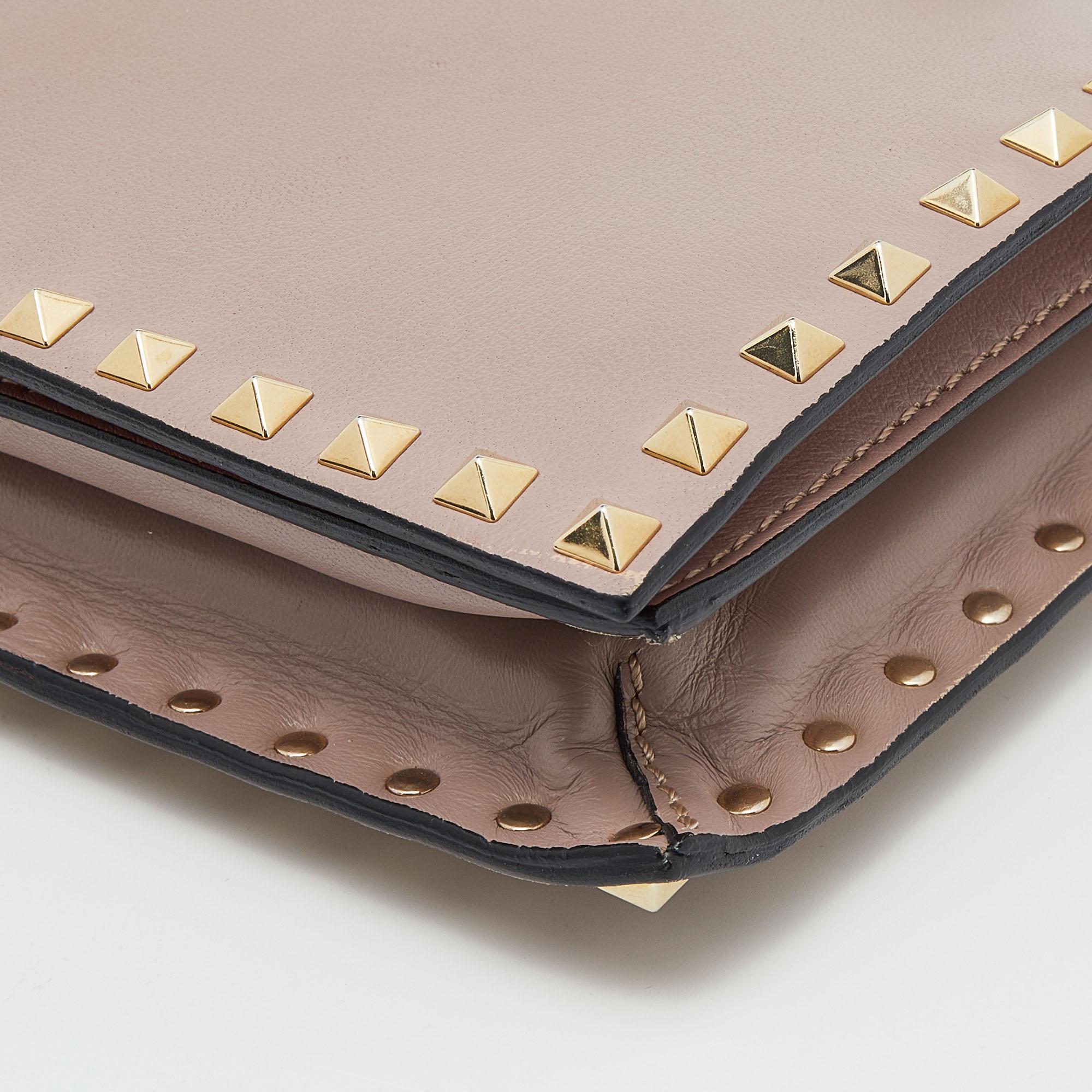 Valentino Beige Leather Rockstud Clutch 2