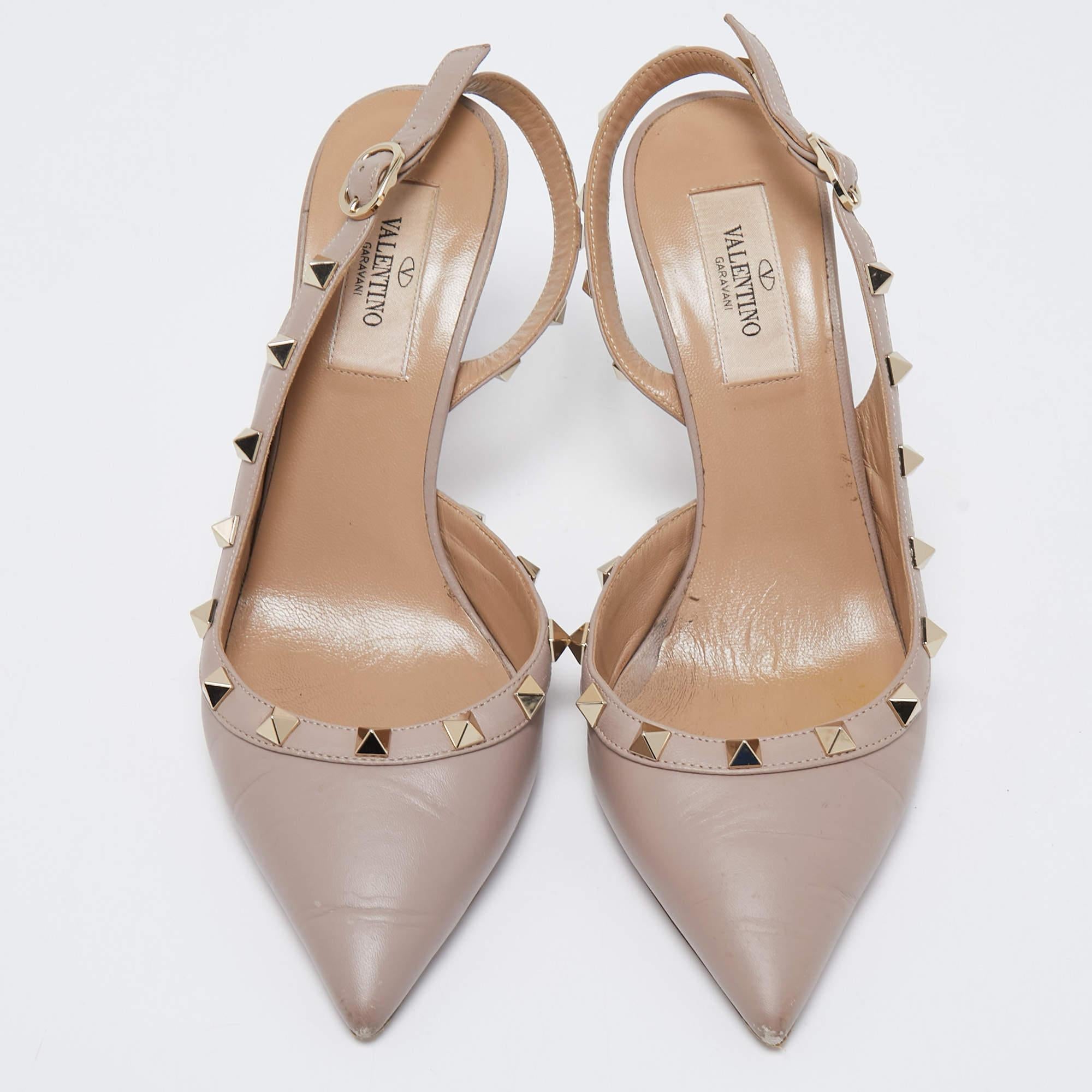 Make a chic style statement with these designer pumps. They showcase sturdy heels and durable soles, perfect for your fashionable outings!

Includes: Original Dustbag

