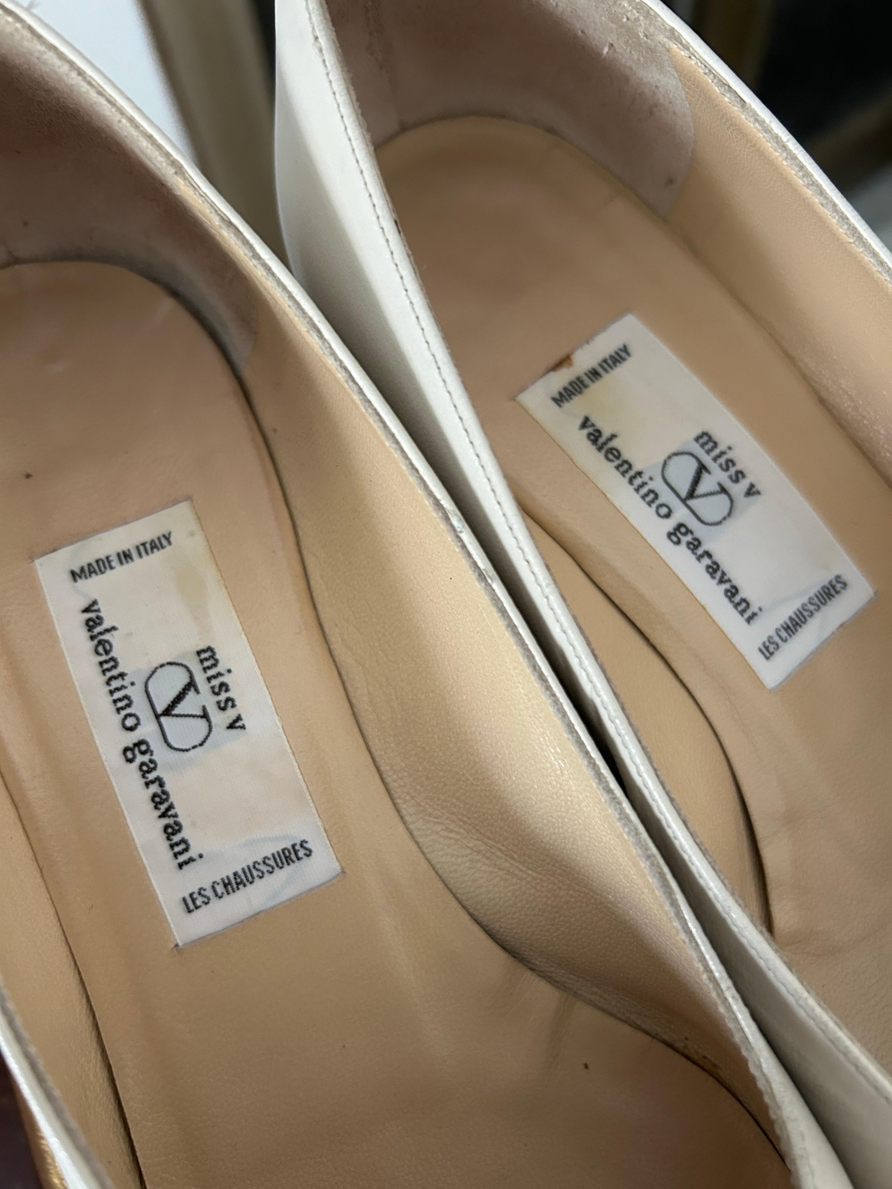 Valentino Beige Leder Vintage Decollete Schuhe 1980s im Zustand „Gut“ im Angebot in Brindisi, Bt