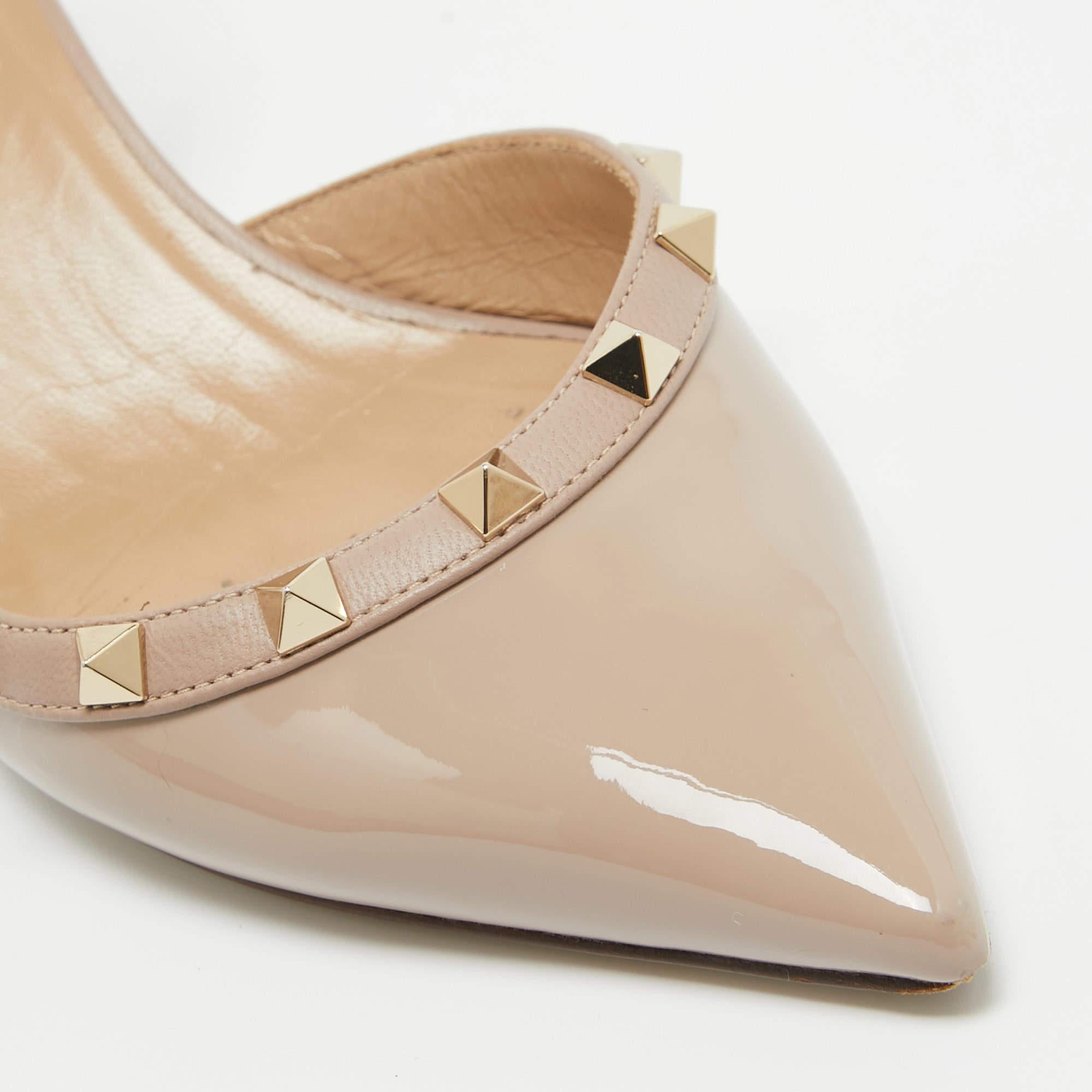 Valentino Beige Patent and Leather Rockstud Slingback Pumps Size 40 For Sale 2