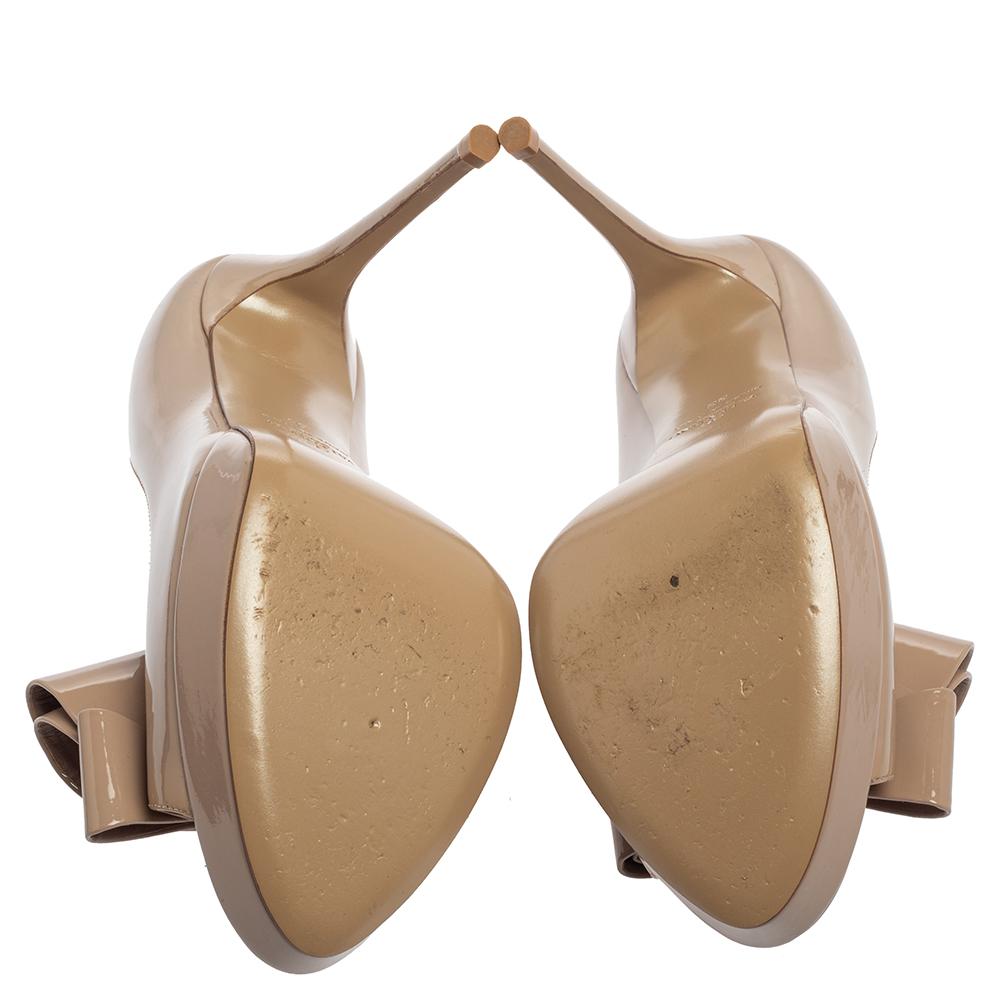 Valentino Beige Patent Leather Bow Accents Platform Pumps Size 38 1