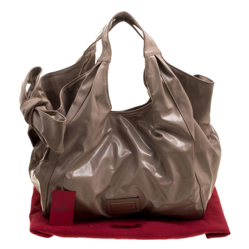 Valentino Beige Patent Leather Bow Hobo 7
