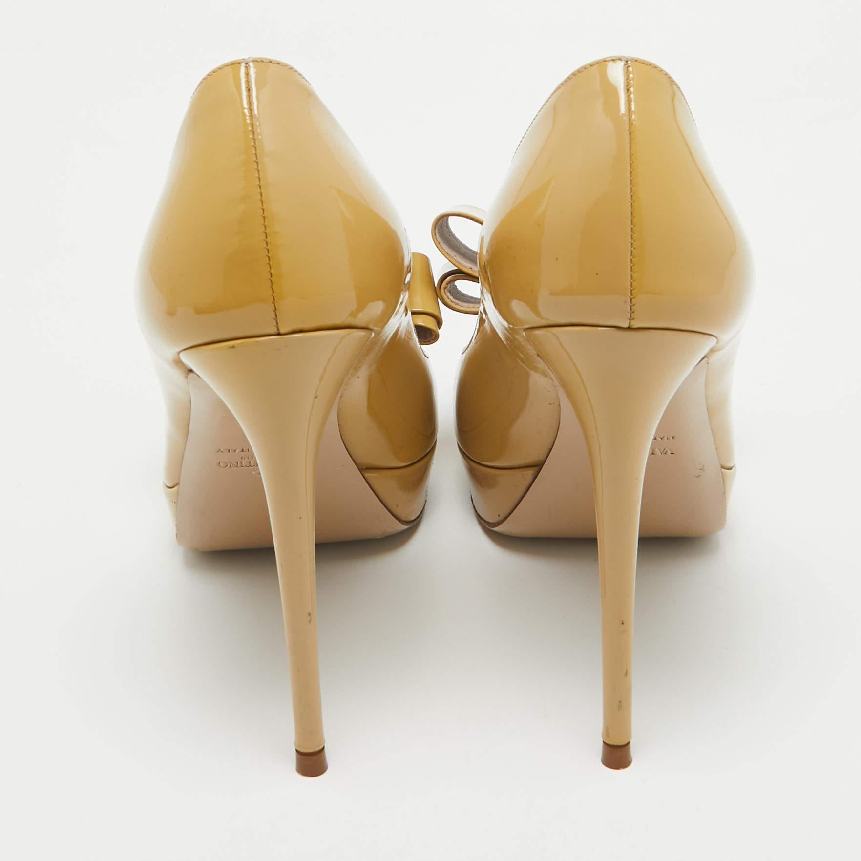 Valentino Beige Patent Leather Bow Platform Peep Toe Pumps Size 38 1