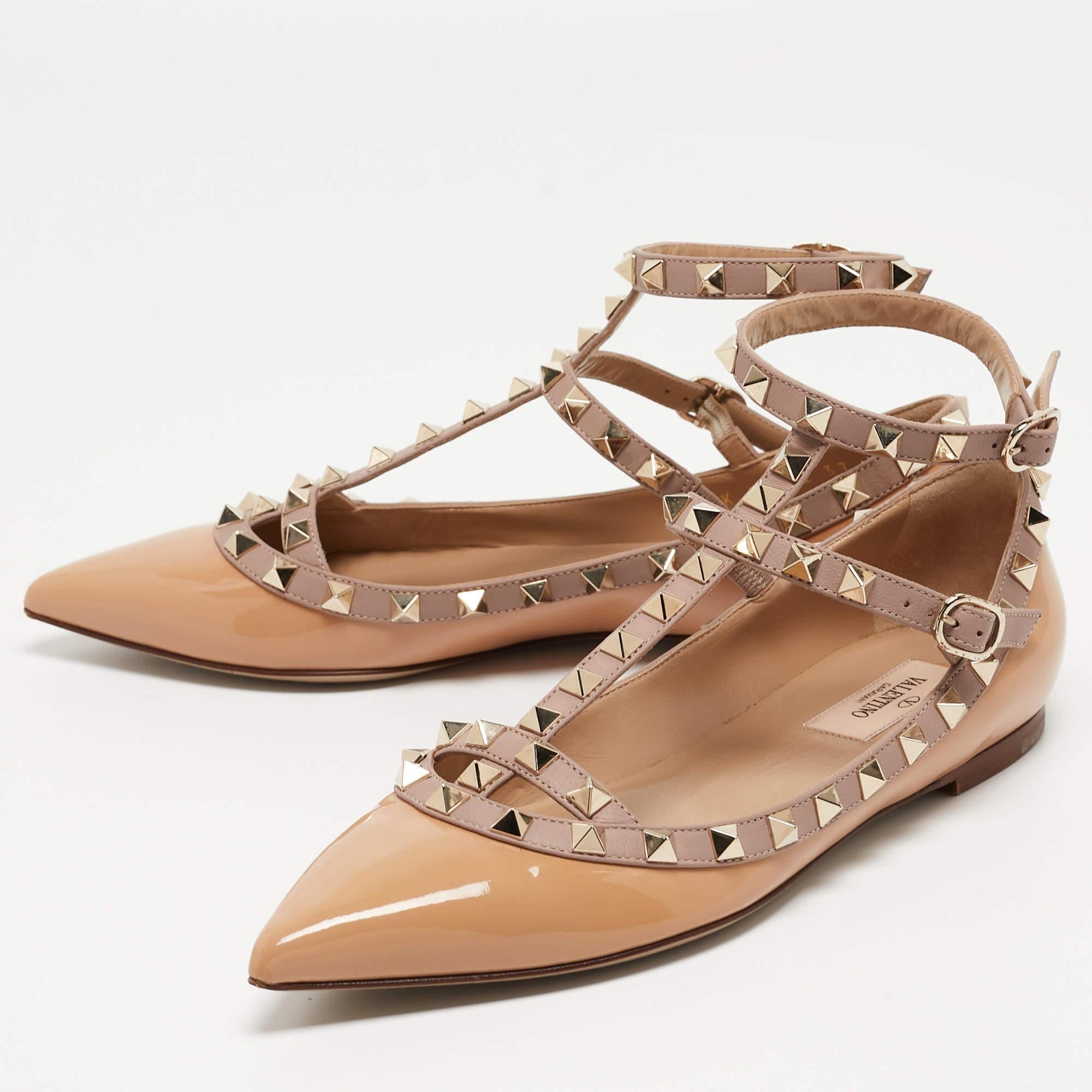 Valentino Beige Patent Leather Rockstud Ankle Strap Ballet Flats Size 37 For Sale 4