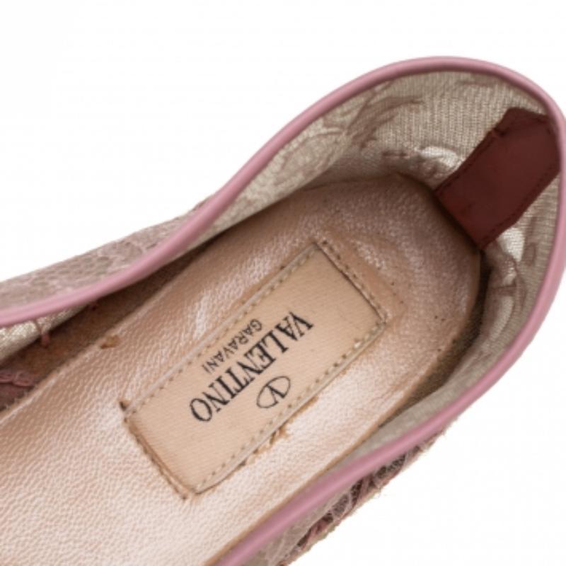 Valentino Beige/Pink Leather And Lace Espadrilles Flats Size 40 For Sale 1