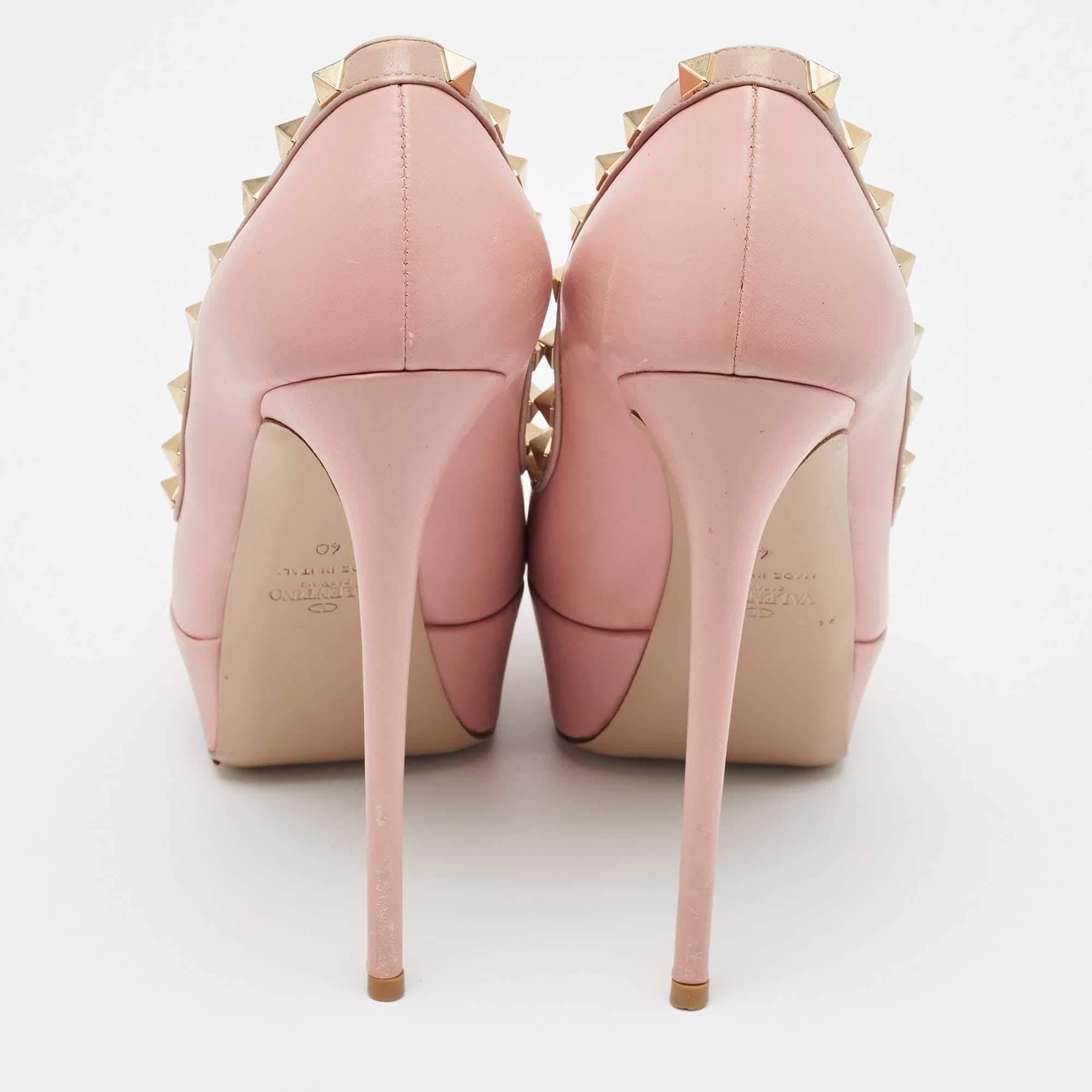 Valentino Beige/Pink Leather Rockstud Peep Toe Pumps Size 40 For Sale 1