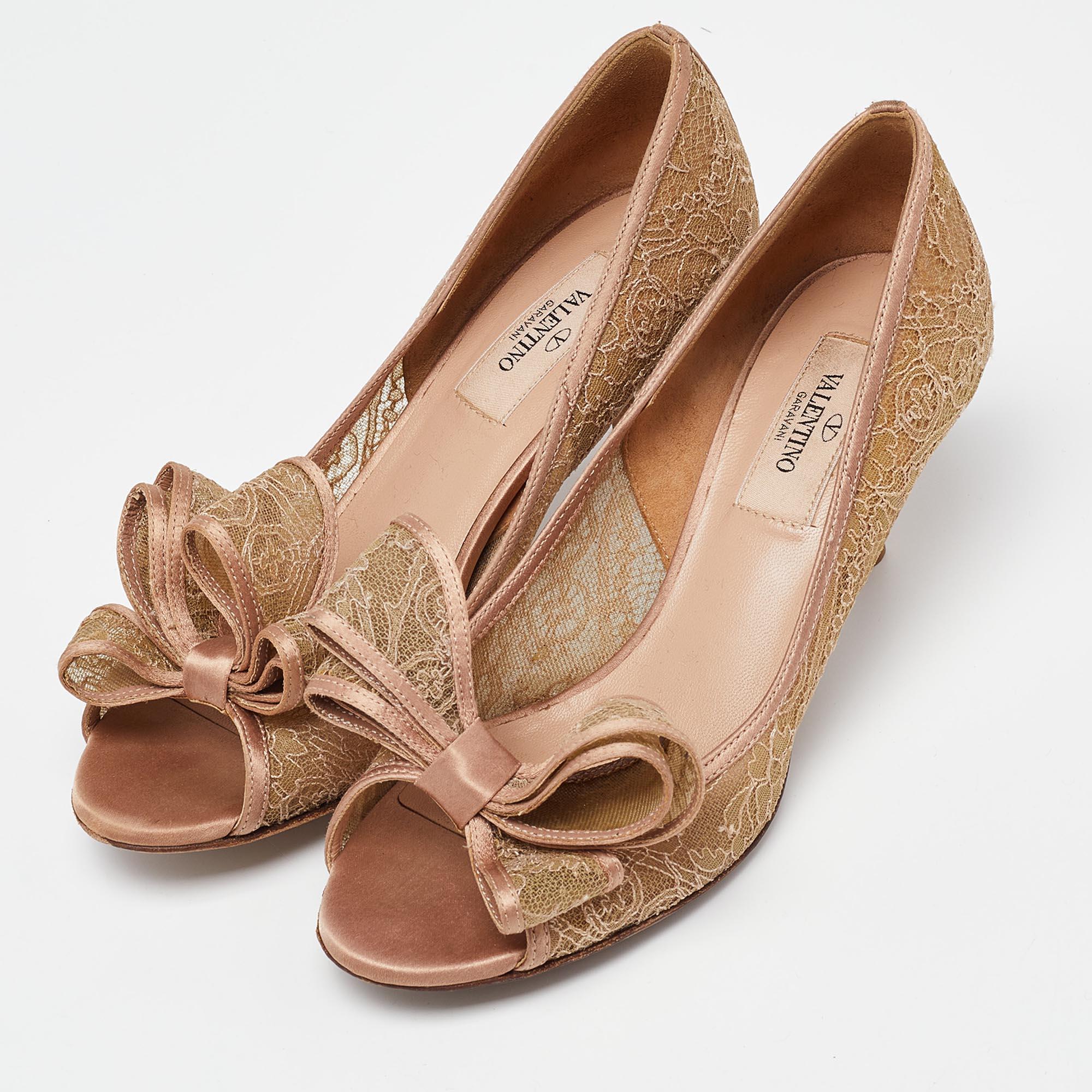 Make a chic style statement with these designer pumps. They showcase sturdy heels and durable soles, perfect for your fashionable outings!