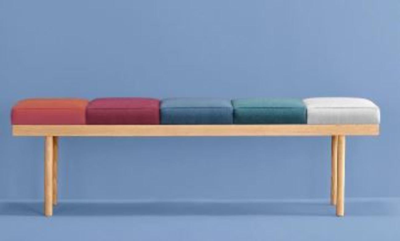 Valentino bench by Pepe Albargues
Dimensions: 45 x 150 x 45 cm
Materials: Beechwood structure.
Seat stuffed with polyurethane 3542.

The Valentino bench is an extremely versatile piece that
adapts to everyone’s mood.

It Invites the user to