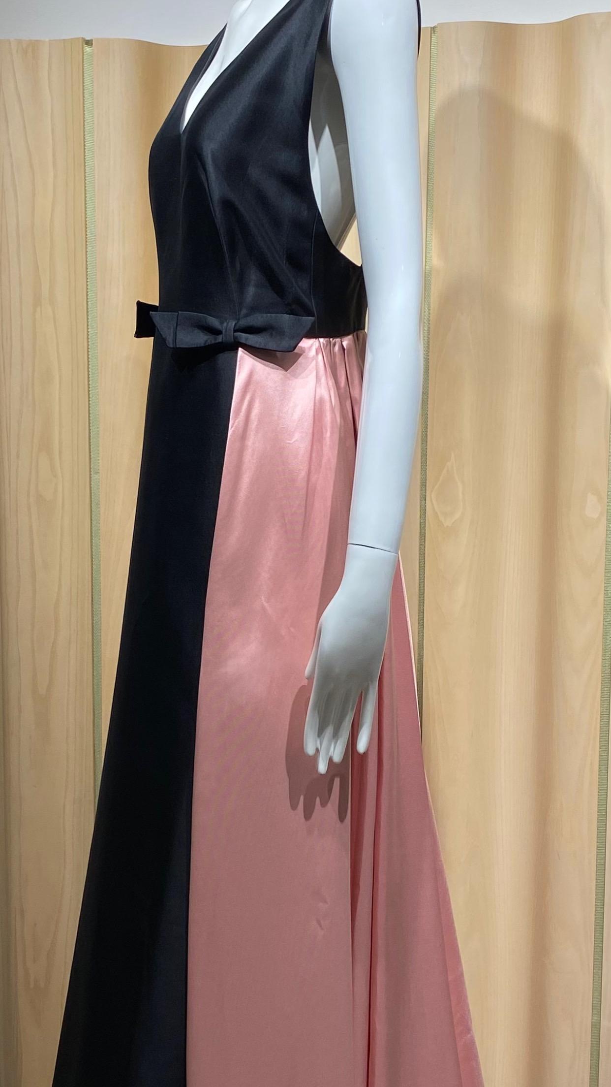 Donna Valentino Abito in seta nera e rosa con fiocco in vendita