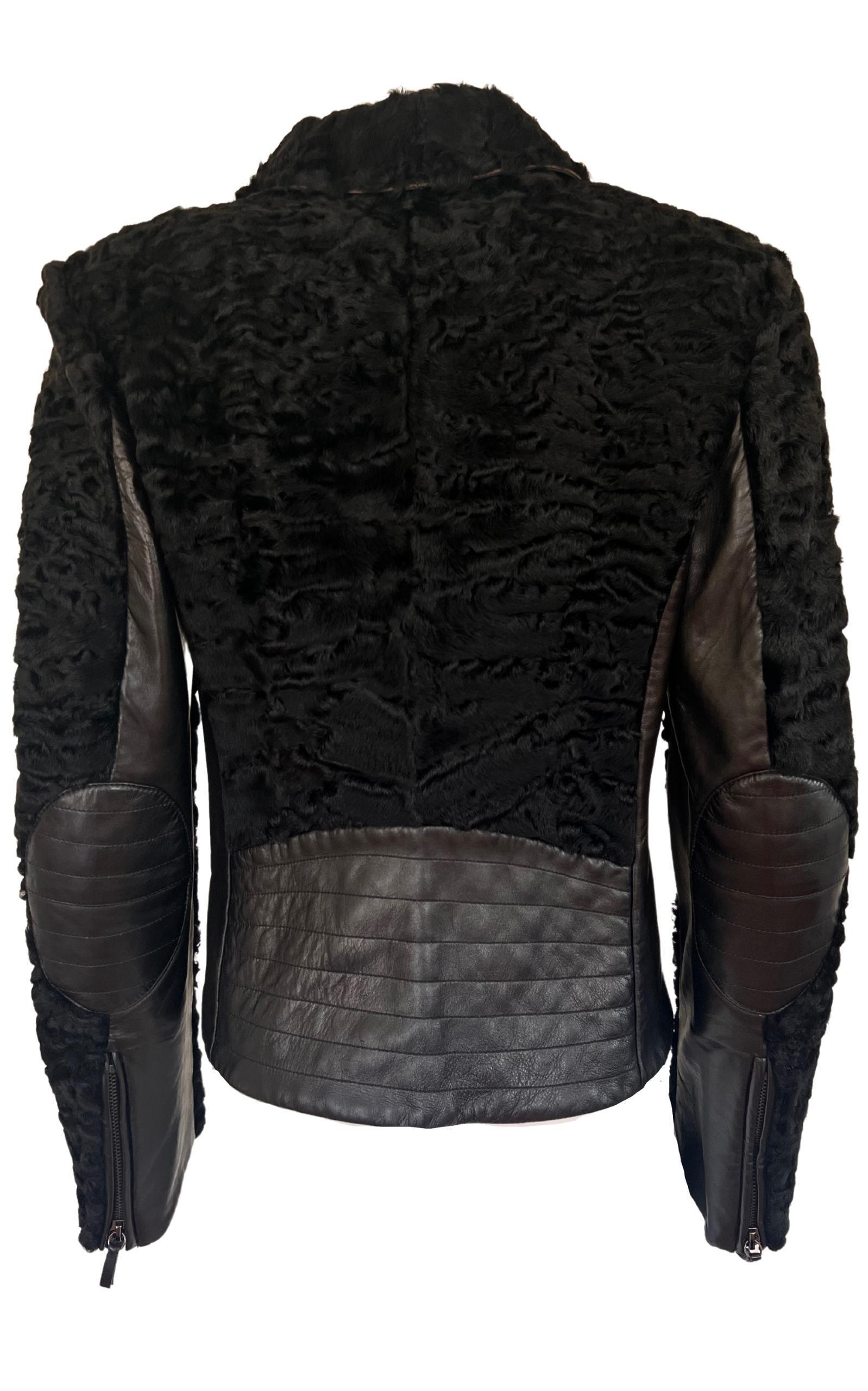 Valentino Giacca Biker in pelliccia d'agnello Karakul nera IT42 in vendita 1