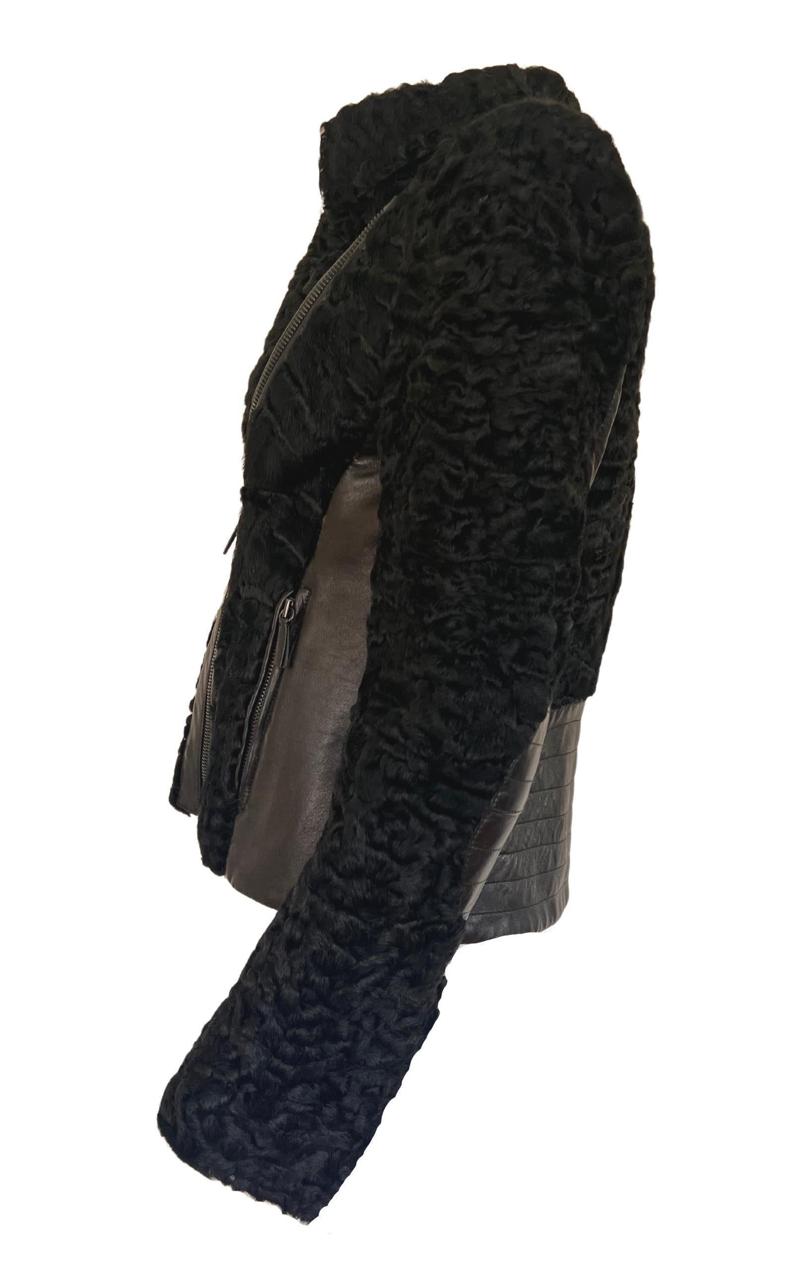 Valentino Giacca Biker in pelliccia d'agnello Karakul nera IT42 in vendita 2